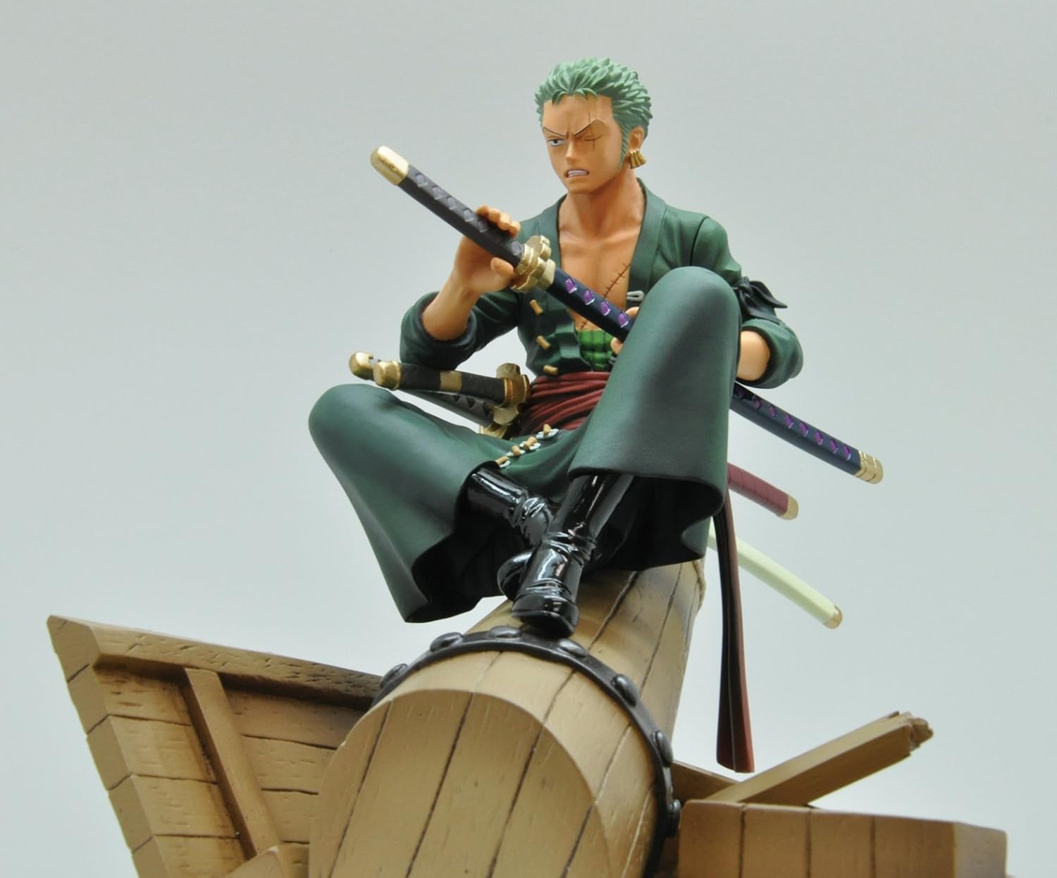 Amazon ワンピース エターナル カレンダー 新世界編 ロロノア ゾロ フィギュア ドール 通販