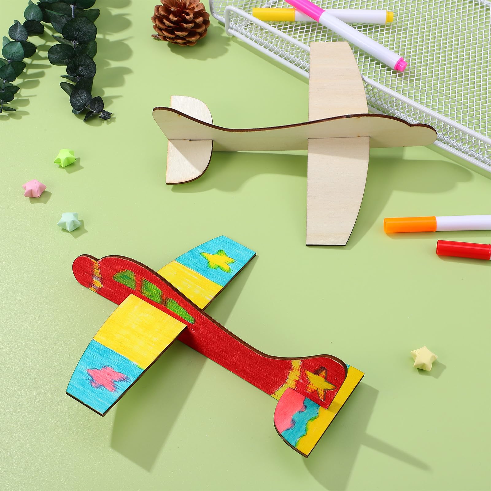 Toyvian Di Aeroplano in Legno Fai-Da-Te Per Bambini Kit Di Assemblaggio Creativo Giocattolo Di Pittura Non Verniciato 7.3X5.7X2.2 Pollici Regalo Compleanno Festa