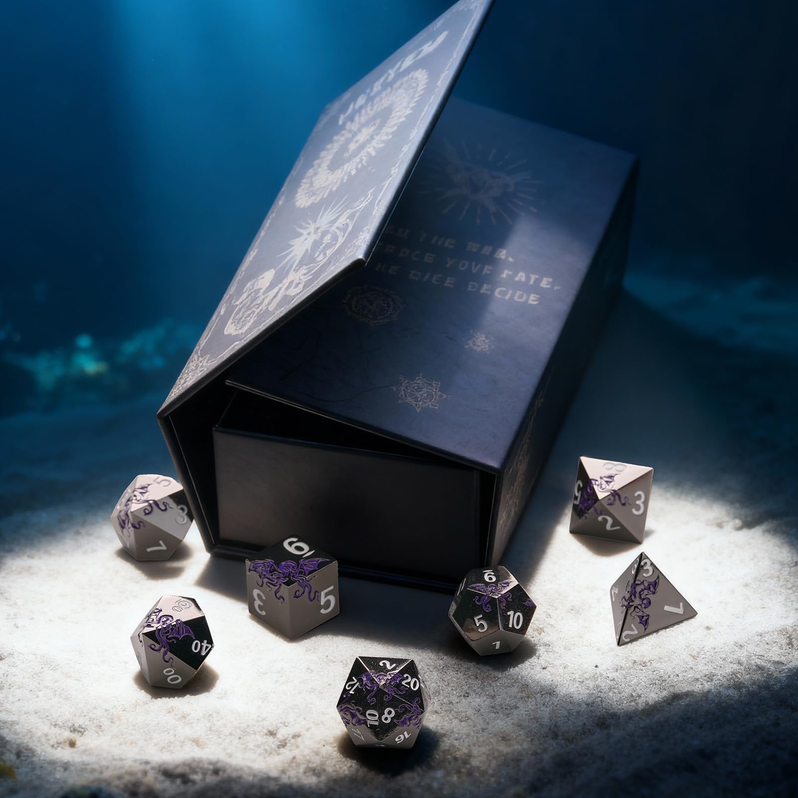Set Dadi in Metallo–Design Polpo,7 Pezzi D4 D6 D8 D10 D12 D20 D00,Dadi Poliedrici Premium per RPG e Giochi da Tavolo,Scatola Regalo Magnetica (Nero Viola)