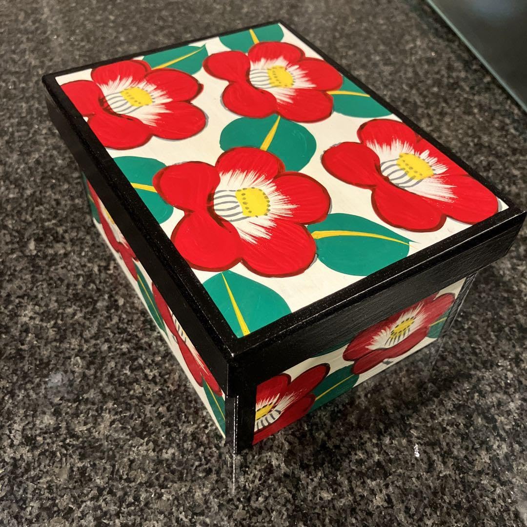 Amazon.co.jp: 和風小物入れ 伝統工芸品花手箱 : おもちゃ