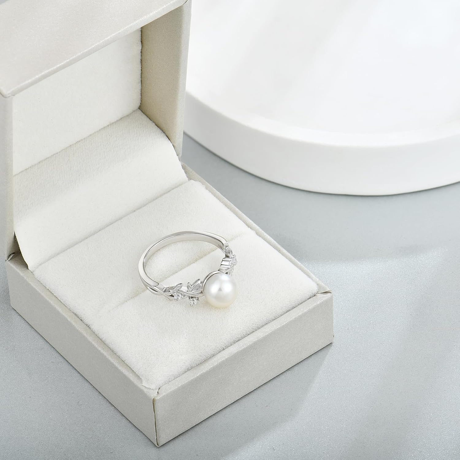 Pearl Leaf-Shaped Ring, specially designed for women, 925 sterling silver pearl ring, freshwater pearl ring, suitable for weddings, engagements, and anniversaries - Image 4