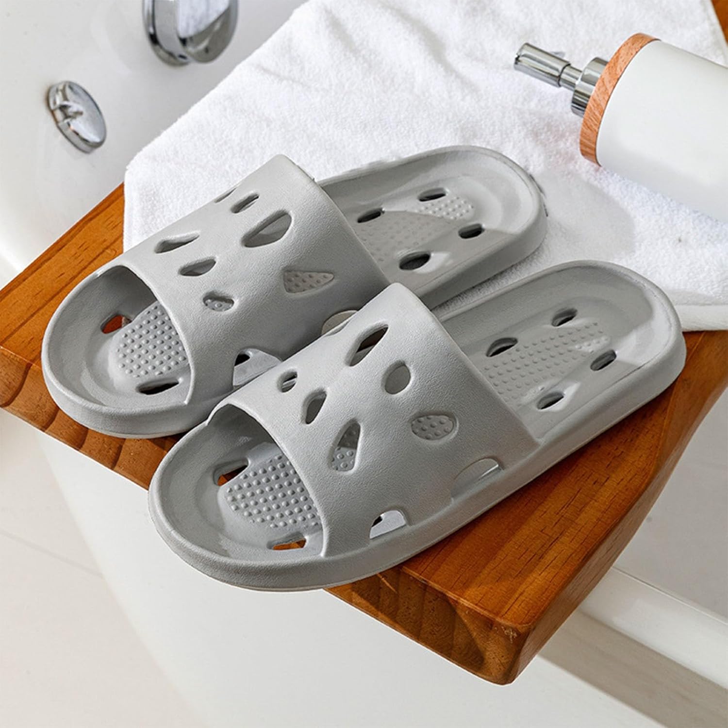 Bathroom Slippers Men Slides for Women Slides for Men Womens Non Slip Spa Living Room Slippers