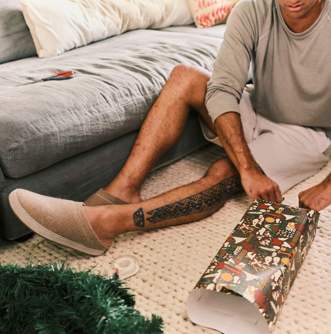 OLUKAI Hamani Hulu - Pantuflas de lana para hombre, suaves y cómodas con materiales de primera calidad, piel de oveja y fieltro italiano, para todo el día