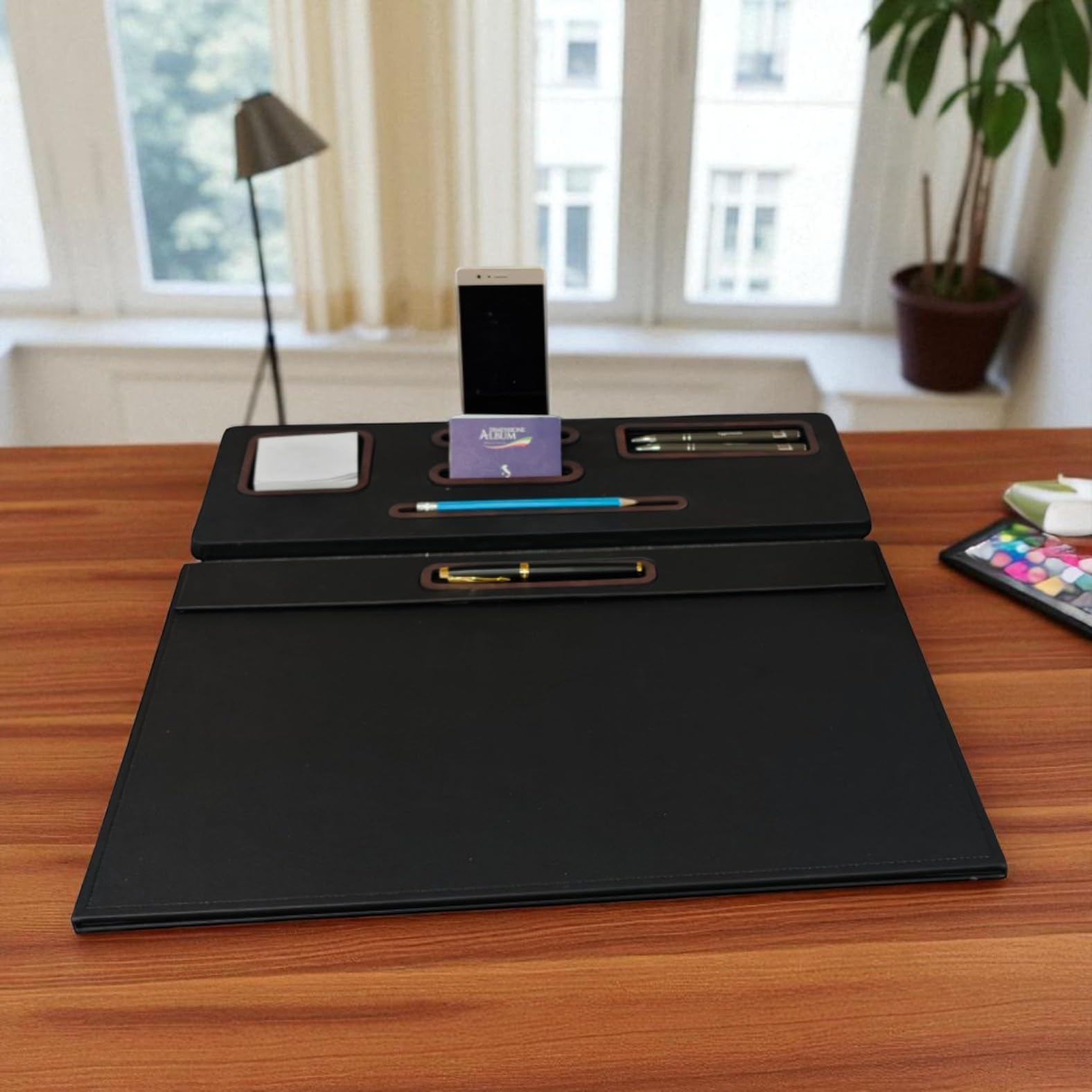 oggettando Set Scrivania in eco pelle PU Nera, 5in1 Organizer con Supporto smartphone, Porta Penne, Porta bigliett, Portacarte ades, Supporto penna, Sottomano Ufficio, Casa (PU MARRONE)
