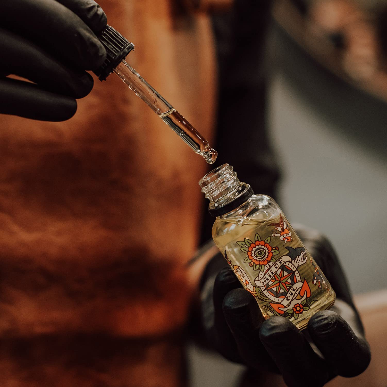 Cyrulicy wysokiej jakości olejek do brody Siłacz | naturalny skład | olejek do brody o zapachu drewna i orientalnych żywic | idealny na prezent dla brodacza | 10 ml/30 ml (Drzewne, 30 ml)