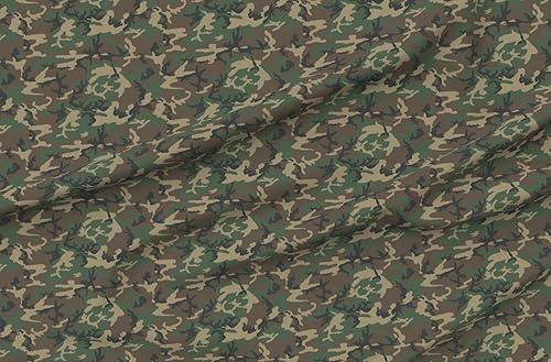 Spoonflower Tela - Escamas de camuflaje de bosque camuflaje verde marrón beige ejército al aire libre impreso en tela de popelín de algodón por The