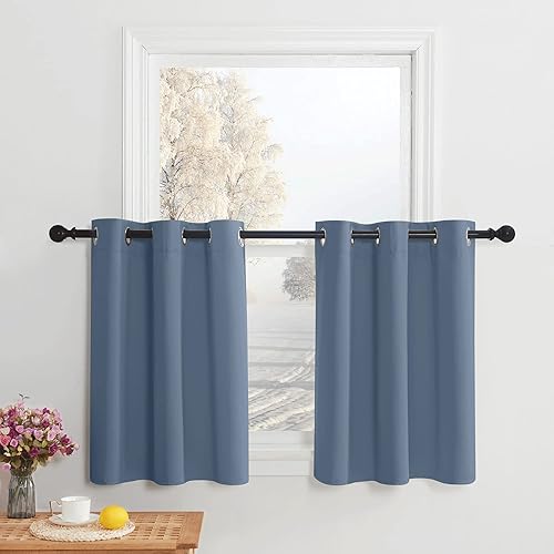 NICETOWN Cortinas opacas cortas para cocina, con ojales, de 42 x 30 pulgadas de largo, con aislamiento térmico, pequeños niveles de cortina para