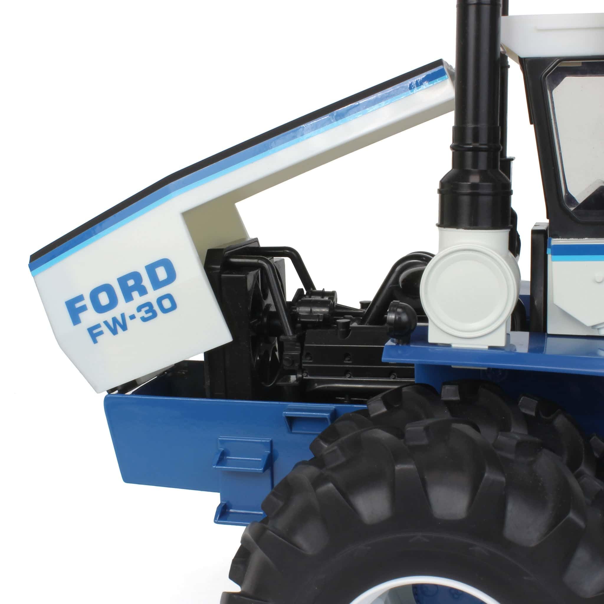 Amazon.com: ERTL 1/16 Ford FW-30 4WD with Duals, Toy Tractor Times