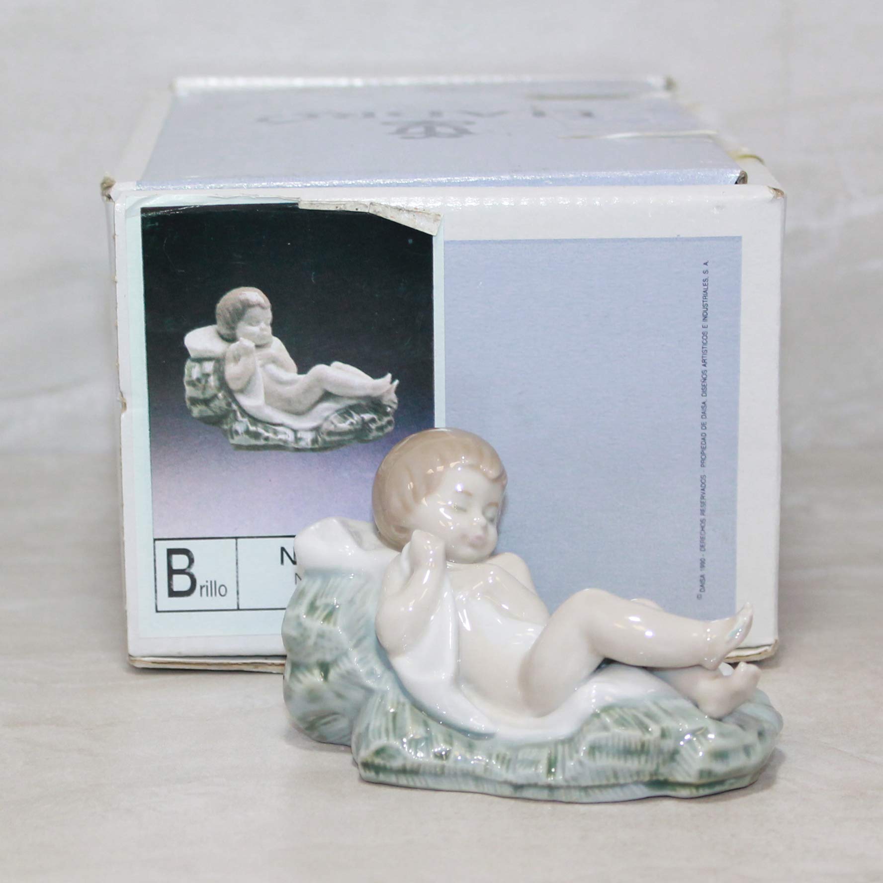 Amazon.com: LLADRÓ Baby Jesus Nativity Figurine-Ii. Porcelain Baby