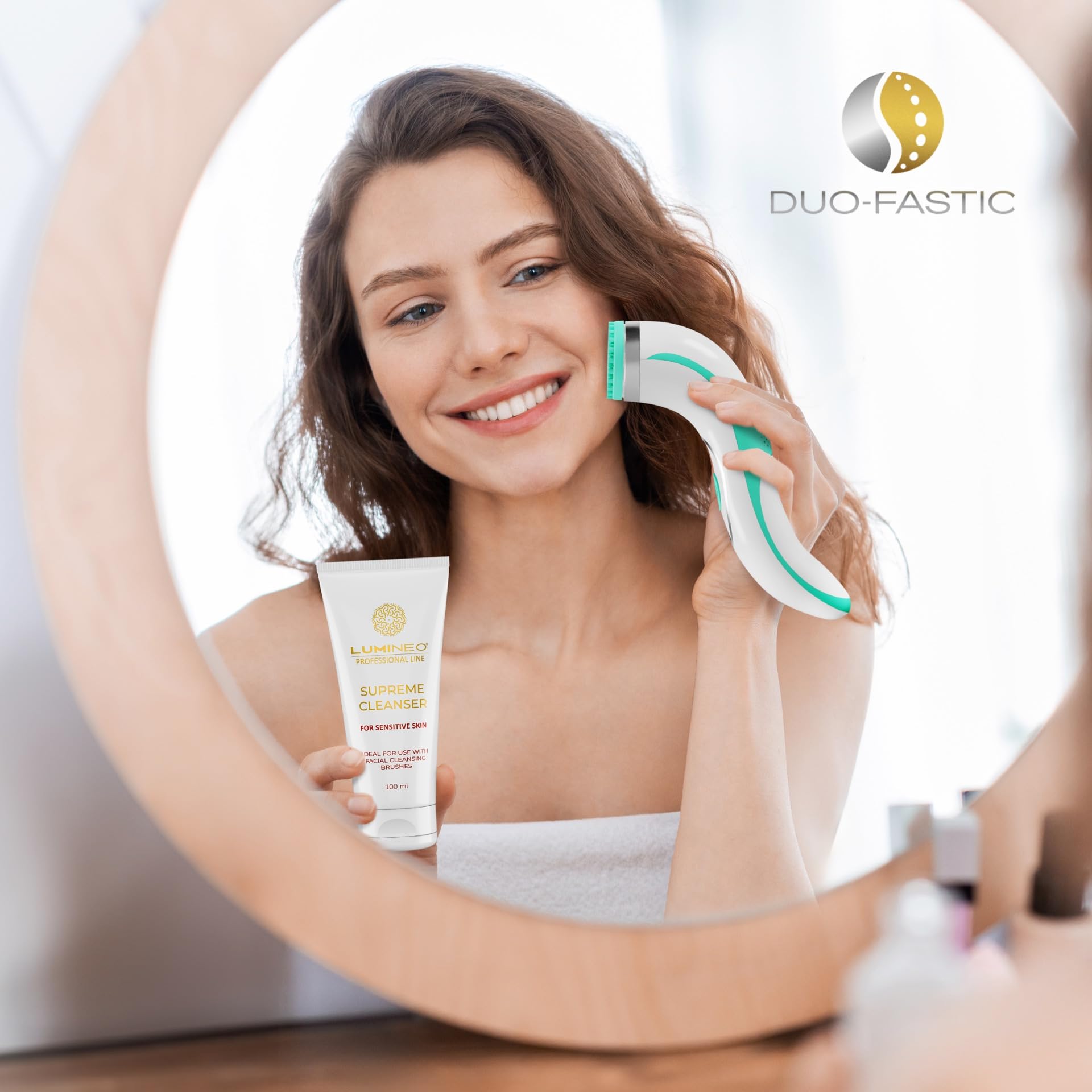 Lumineo Facial Cleansing Brush with Silicone Brush Heads, with Cleansing Gel for pores Peeling and Removing blackheads - Image 2
