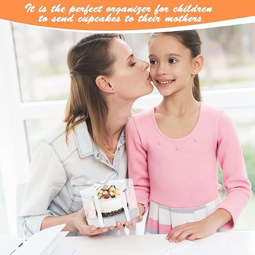 Vista 42 de Paquete de 12 cajas de plástico transparente para cupcakes, contenedores individuales dorados de 3.5 pulgadas, desechables individuales para tartas