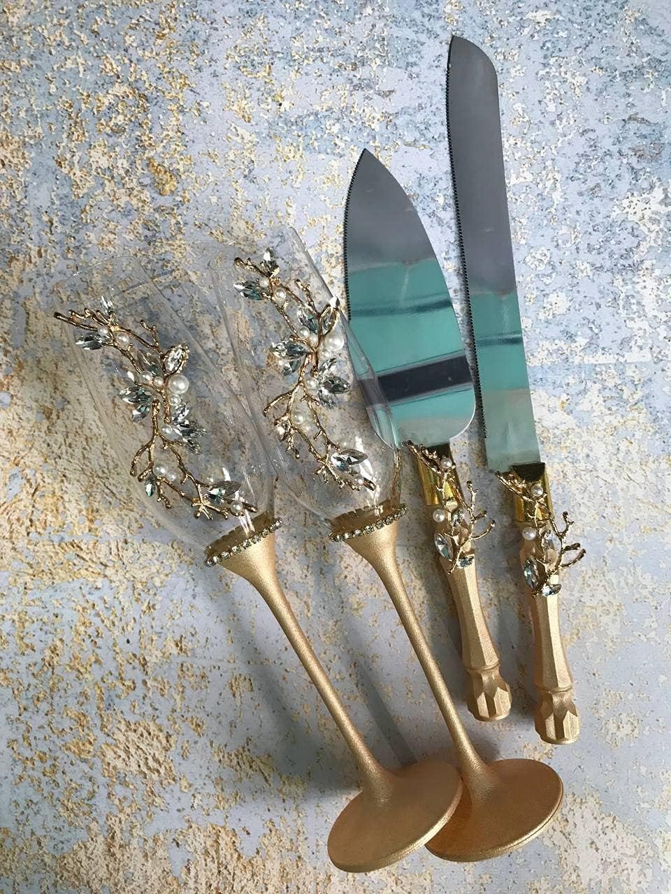 Personalized Gold Wedding Set with Branches and Pearls for Bride and Groom, Wedding Flutes and Cake Server Sets, Wedding Cake Plate and Fork Set (Cake Knife & Server)