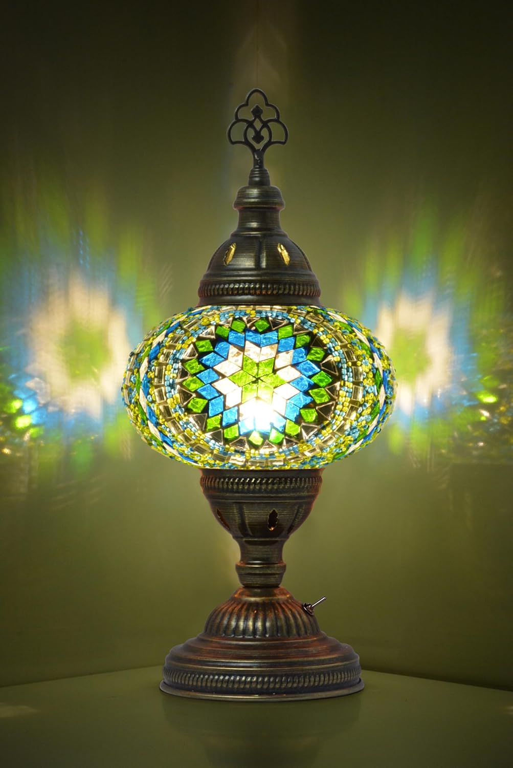 Mozaist Battery Operated Turkish Lamp with Built-in LED Light, Cordless Mosaic Table Lamp, Moroccan Decorative Glass Vintage Lamp Shade, Portable Desk Bedside Stained Glass Lamp