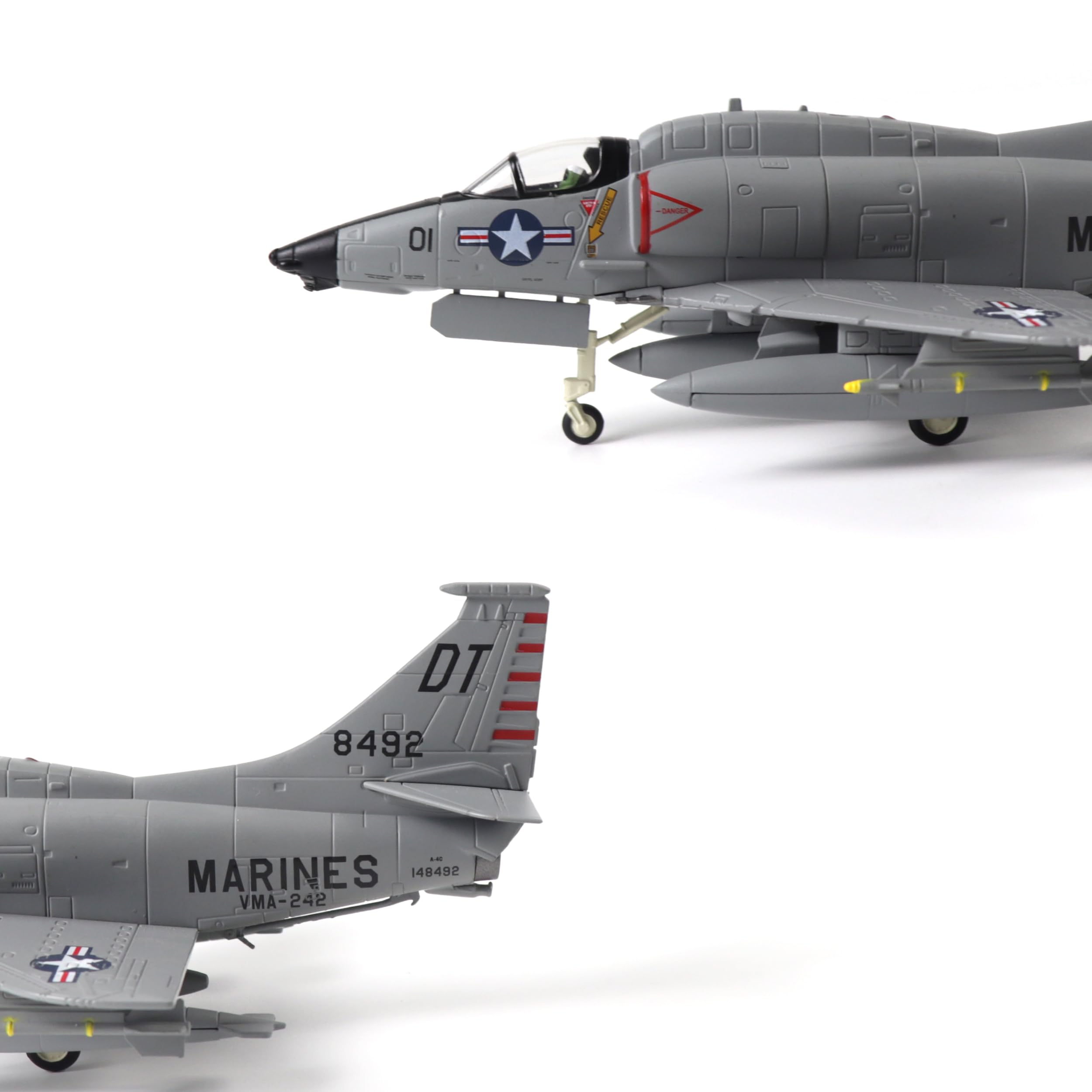 NUOTIE 1/72 A-4 Skyhawk Attack Kit de Modelo de avión de Metal Diecast preconstruido réplica Militar del Cuerpo de Marines de los Estados Unidos para colección o Regalo de exhibición