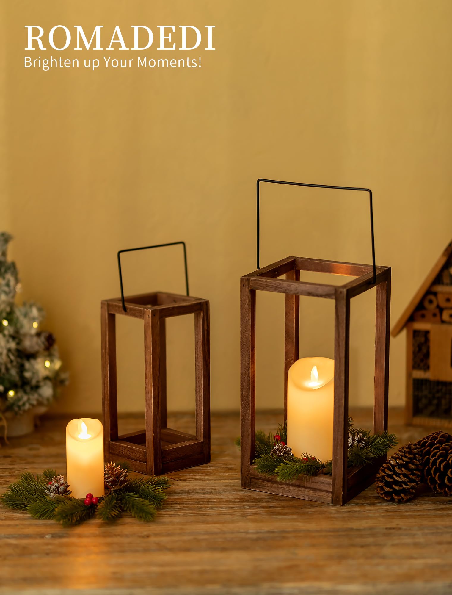 Romadedi Lot de 2 lanternes de Noël décoratives en bois avec couronne de Noël et bougies LED pour centres de table, cheminée, cheminée rustique, décoration d'intérieur, cadeau