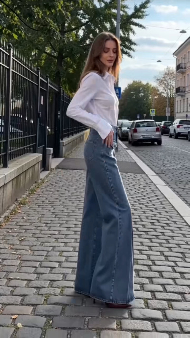 Hopecn Women's Y2K Flare Jeans Vintage Baggy High Rise Wide Leg Hopecn Women's Y2K Flare Jeans Vintage Baggy High Rise Wide Leg