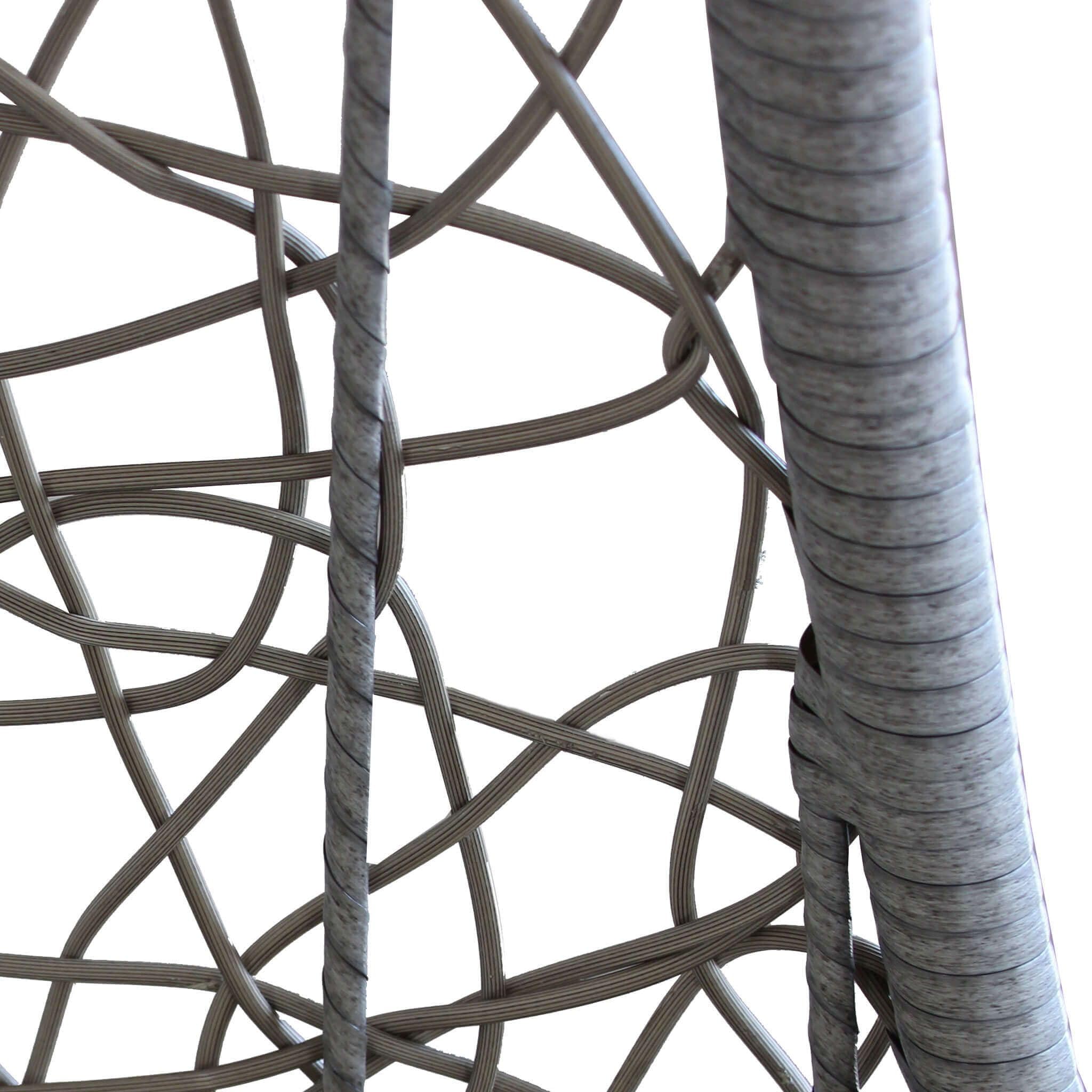 MilaniHome.it - dondolo in fibra naturale di design per esterno giardino Struttura Ø 95 x 195h seduta 80 x 70 x 120