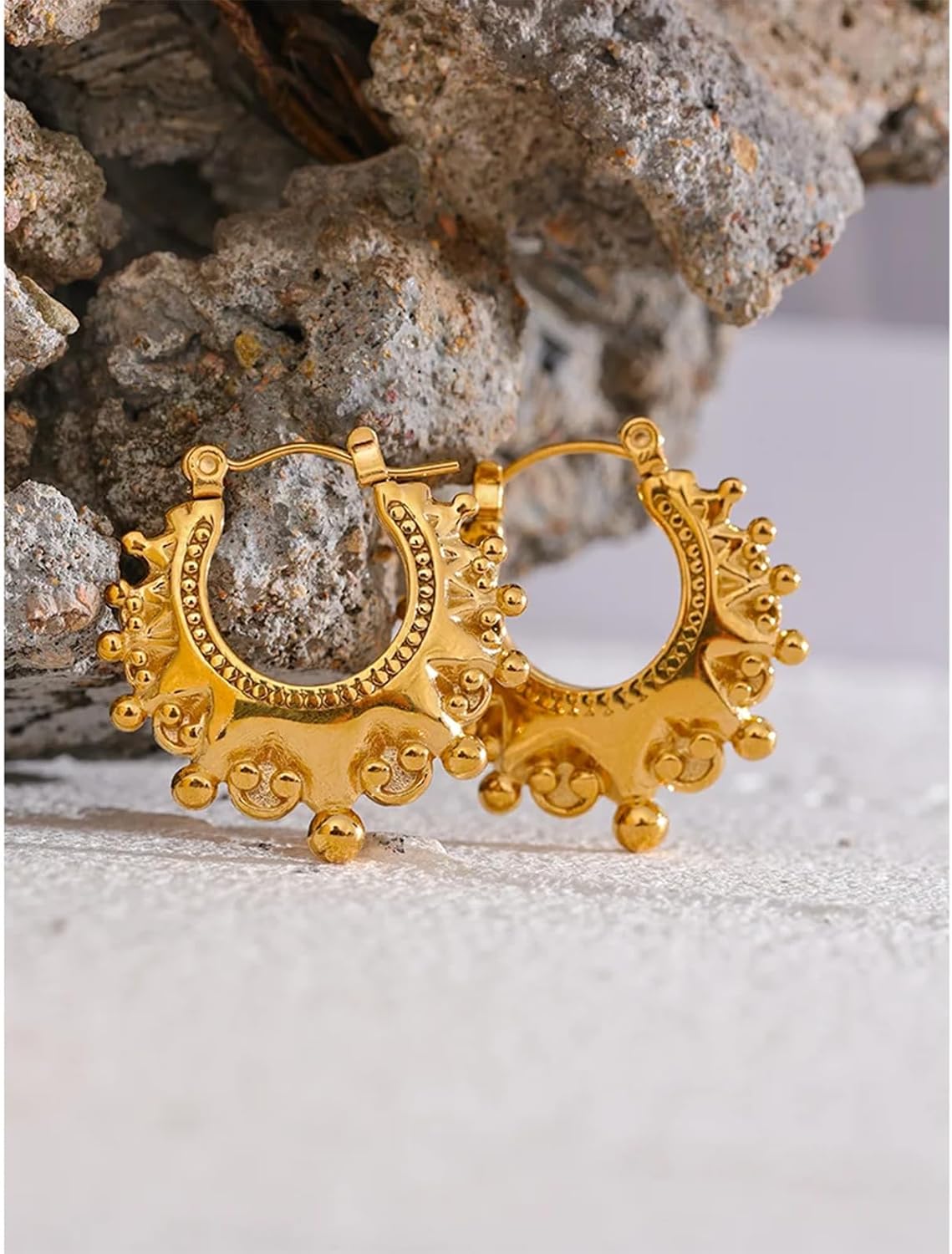 Semi-Blank Metal Vintage Earrings for Women, Antique Gold Waterproof Hoop Earrings Fashion Attractive Jewelry for Women Classic Pattern Detailed Earrings Design