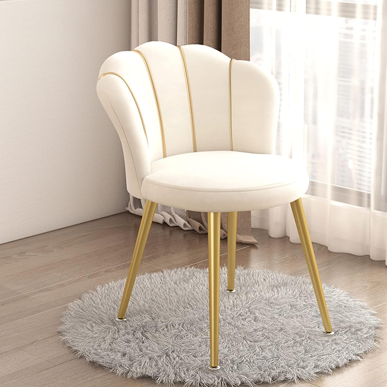 Silla de sala de estar ergonómica en forma de concha y asiento acolchado para máximo confort