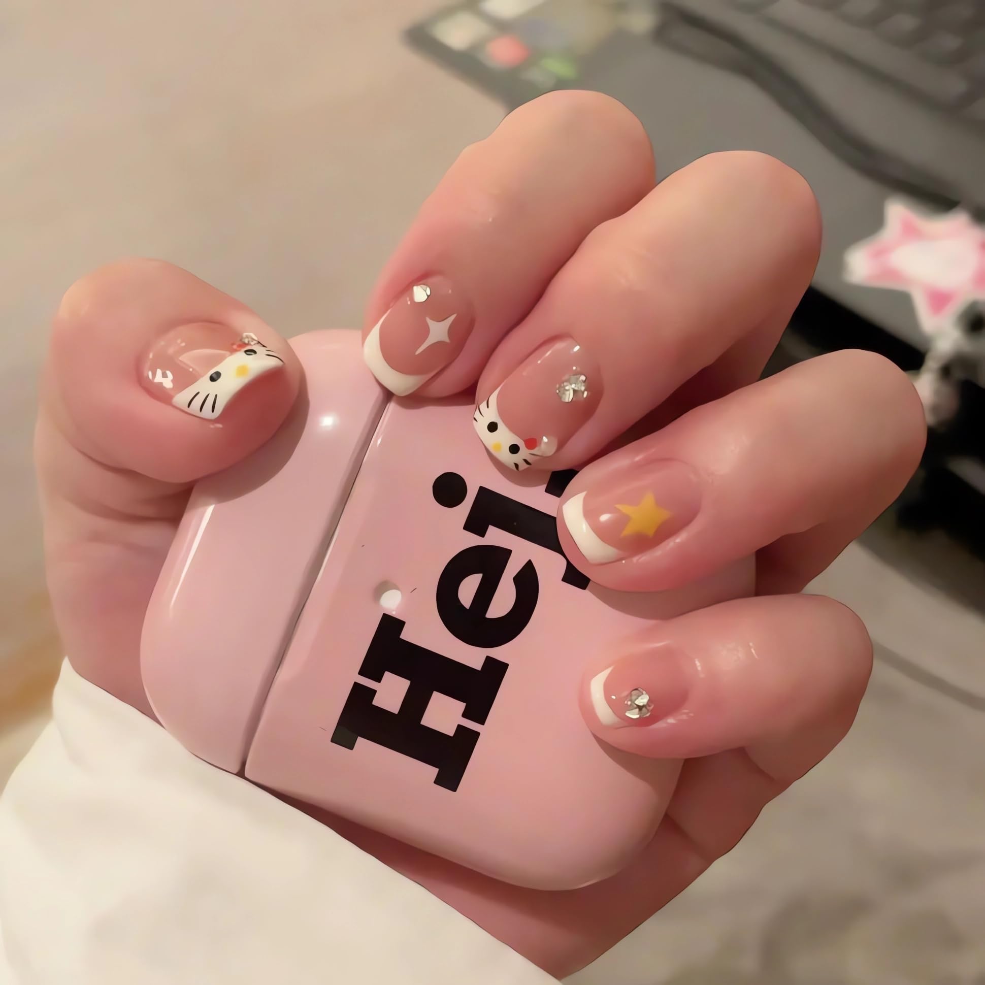 IMSOHOTShort Press on Nails Square Fake Nails White French Tips False Nails with Kitten Print Designs Cute Glossy Rhinestone Star Stick on Nude Nails for Women and Girls