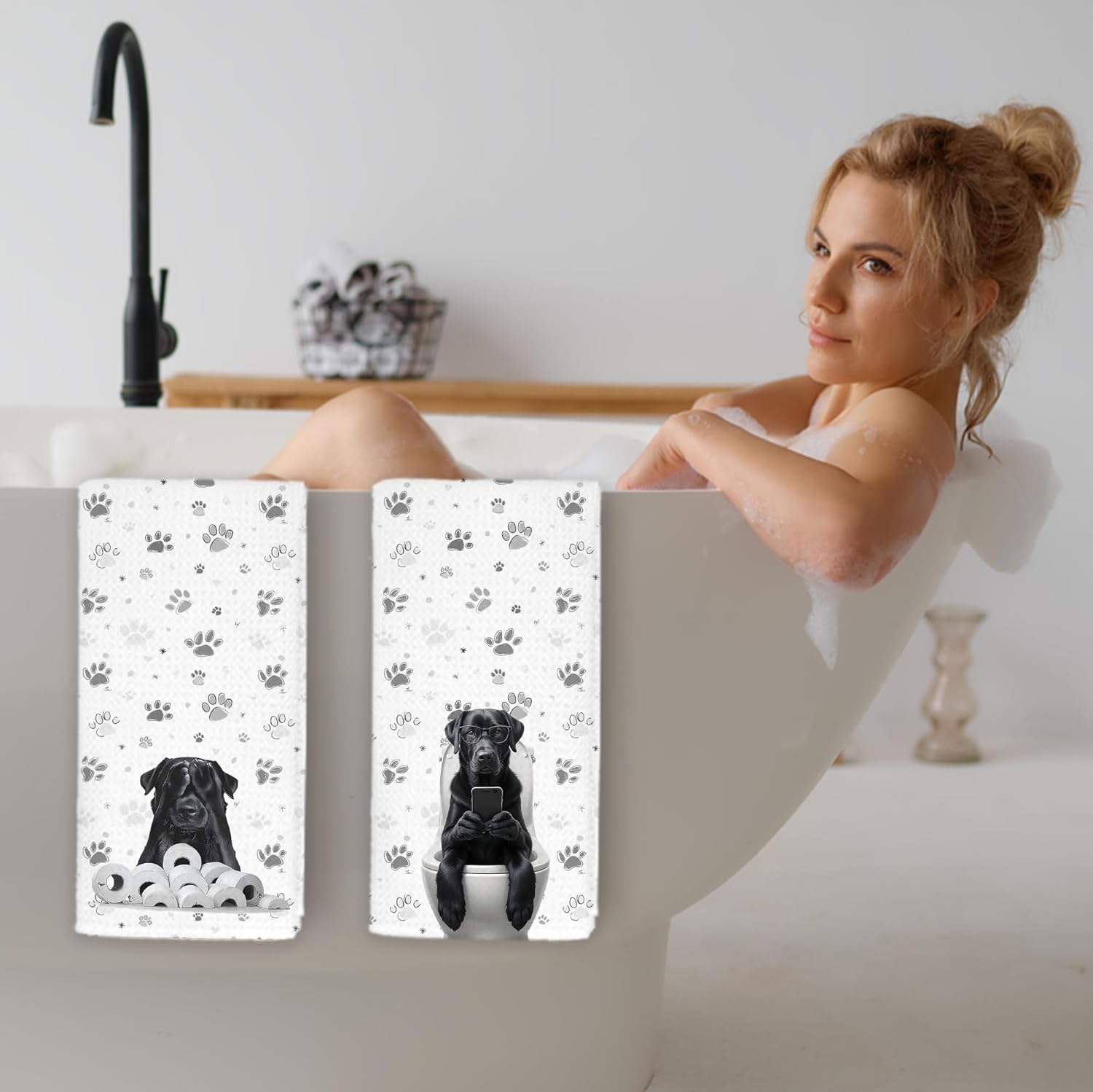 ファニーブラックラブラドールレトリバー バスルームハンドタオル、ブラックラブラドールギフト、ラブラドール犬愛好家へのギフト、洗面所、