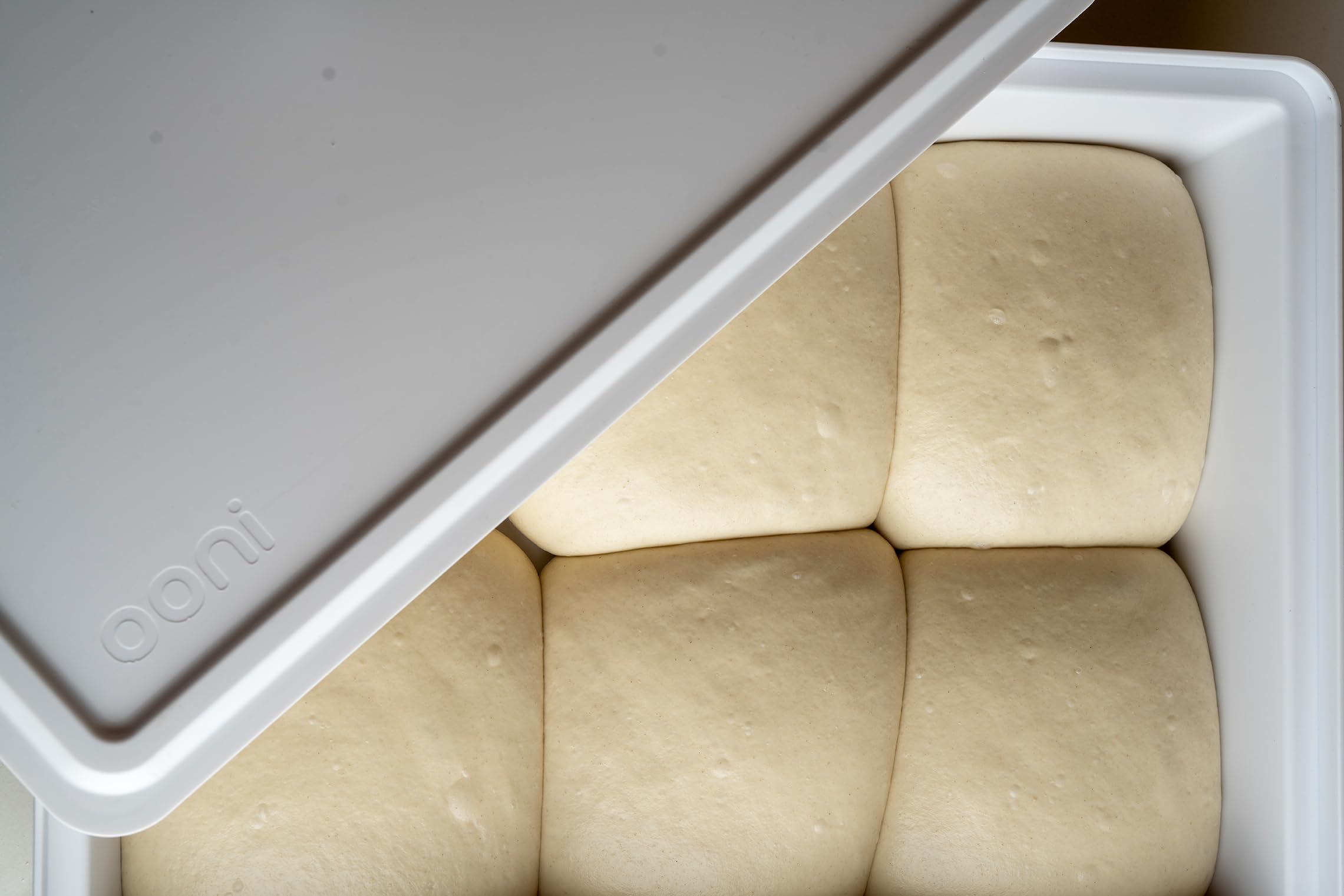Ooni Pizzateig-Gärschalen, zwei stapelbare Boxen, passend für 12 x 250 g Teigbälle, Pizza-Zubehör, Teigschutzbehälter, Aufbewahrung