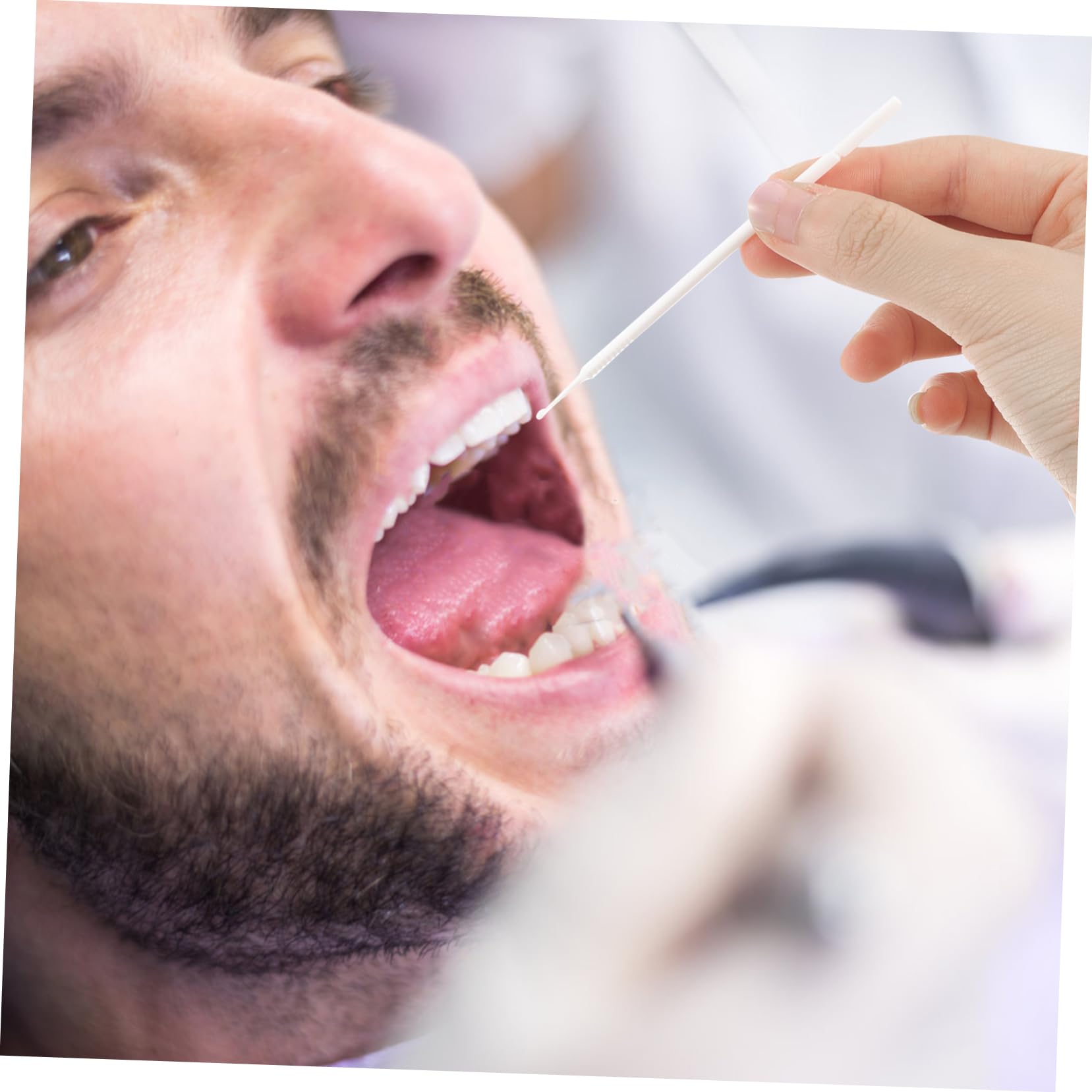 LIFKOME 100Pcs Micro Applicator Brush Microbrushes for Oral Care Travel Friendly Micro Swabs with Storage Box Fine Tip Applicators for Precise Cleaning