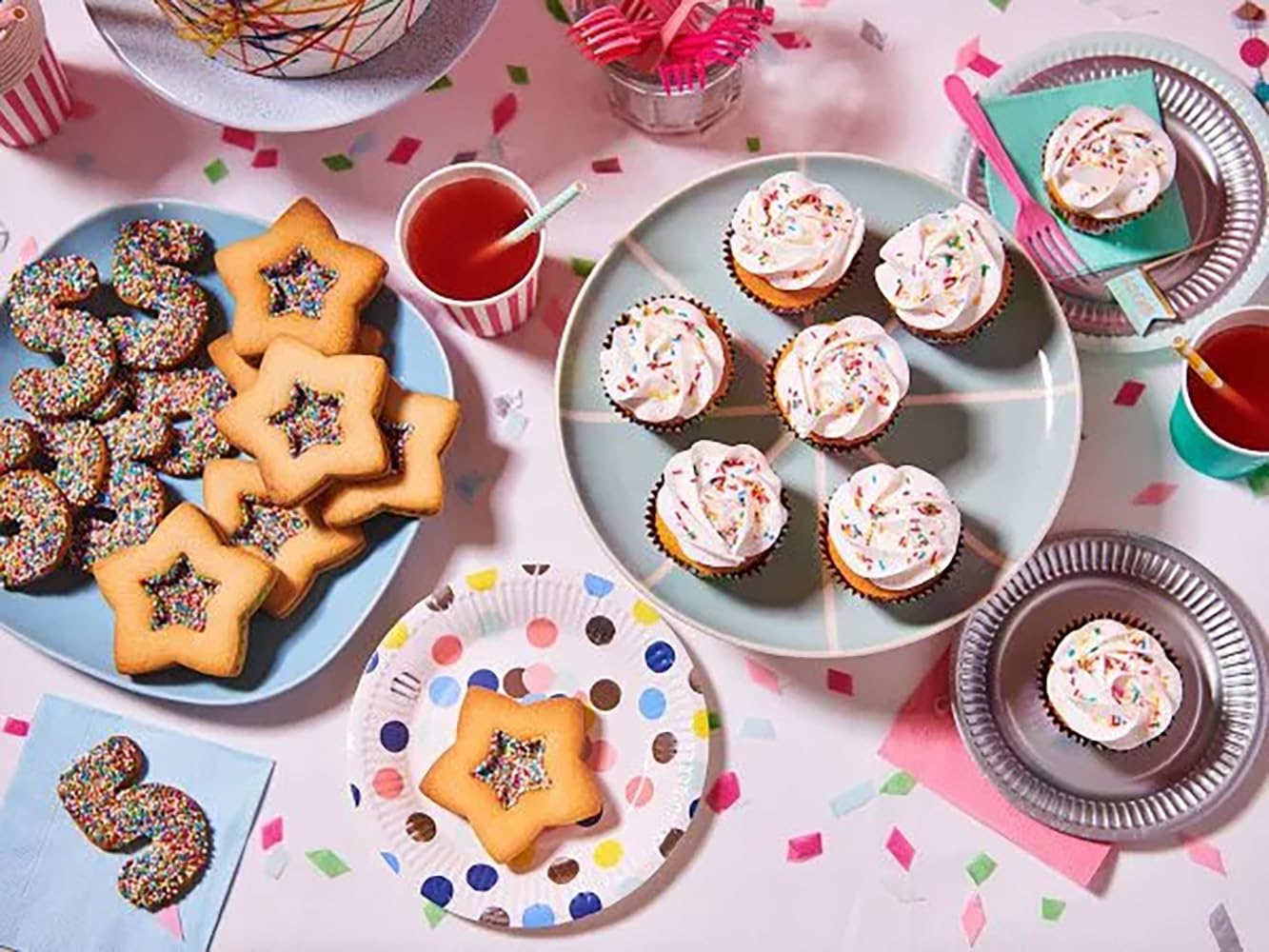 FunCakes Preparado para Cupcakes: Fácil de Usar, Cupcakes Perfectamente Uniformes, Mini Cupcakes o Pasteles, Sabor a Vainilla, Calidad de Pastelería, Halal. 500 G. 500 g