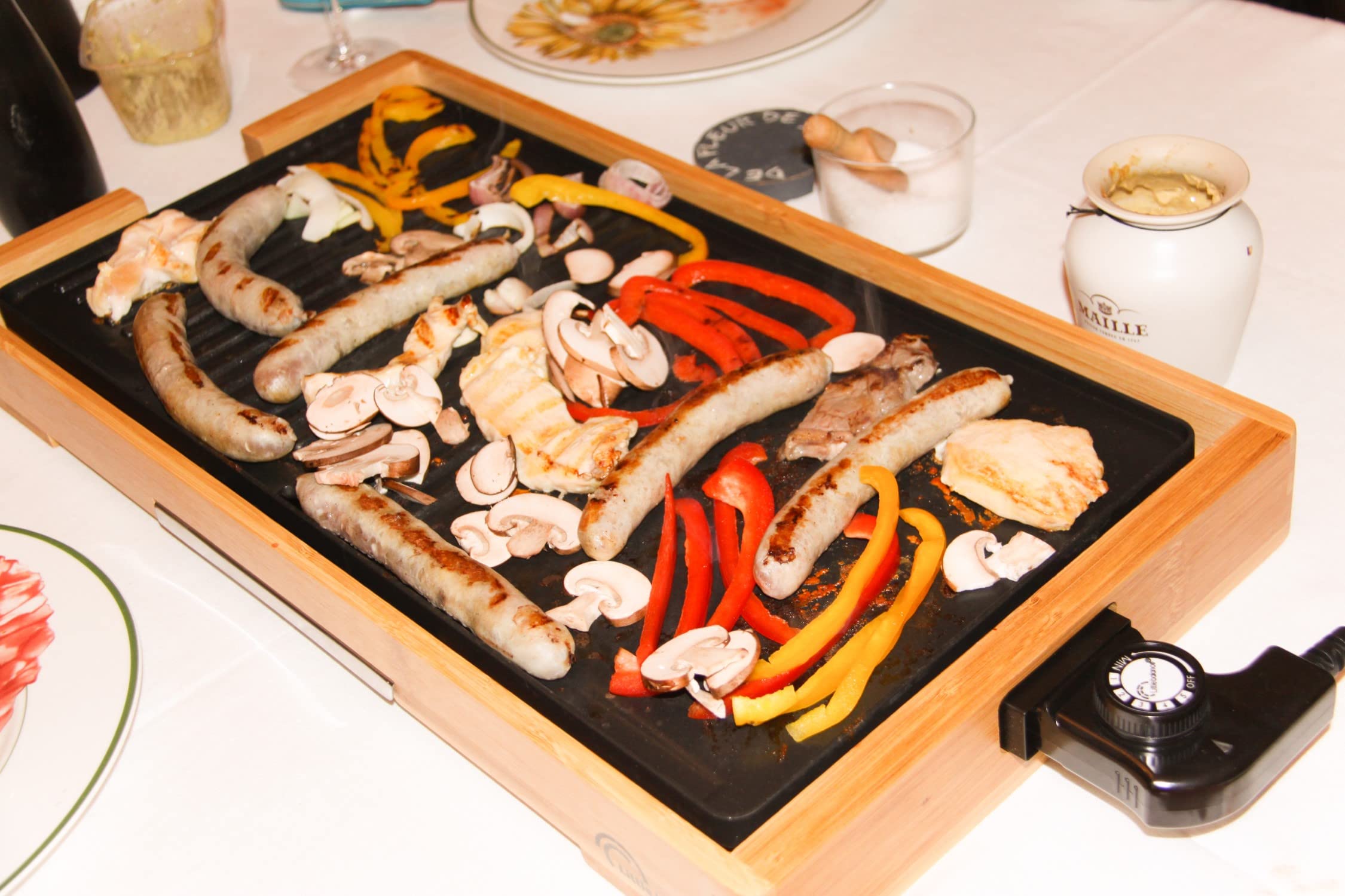 LITTLE BALANCE Happy Plancha Bambù 8280 - Piastra elettrica 2 in 1: Piastra e Grill - 1 singola teglia - Tutti i tipi di alimenti - Potenza 2200 W - Bambù genuino