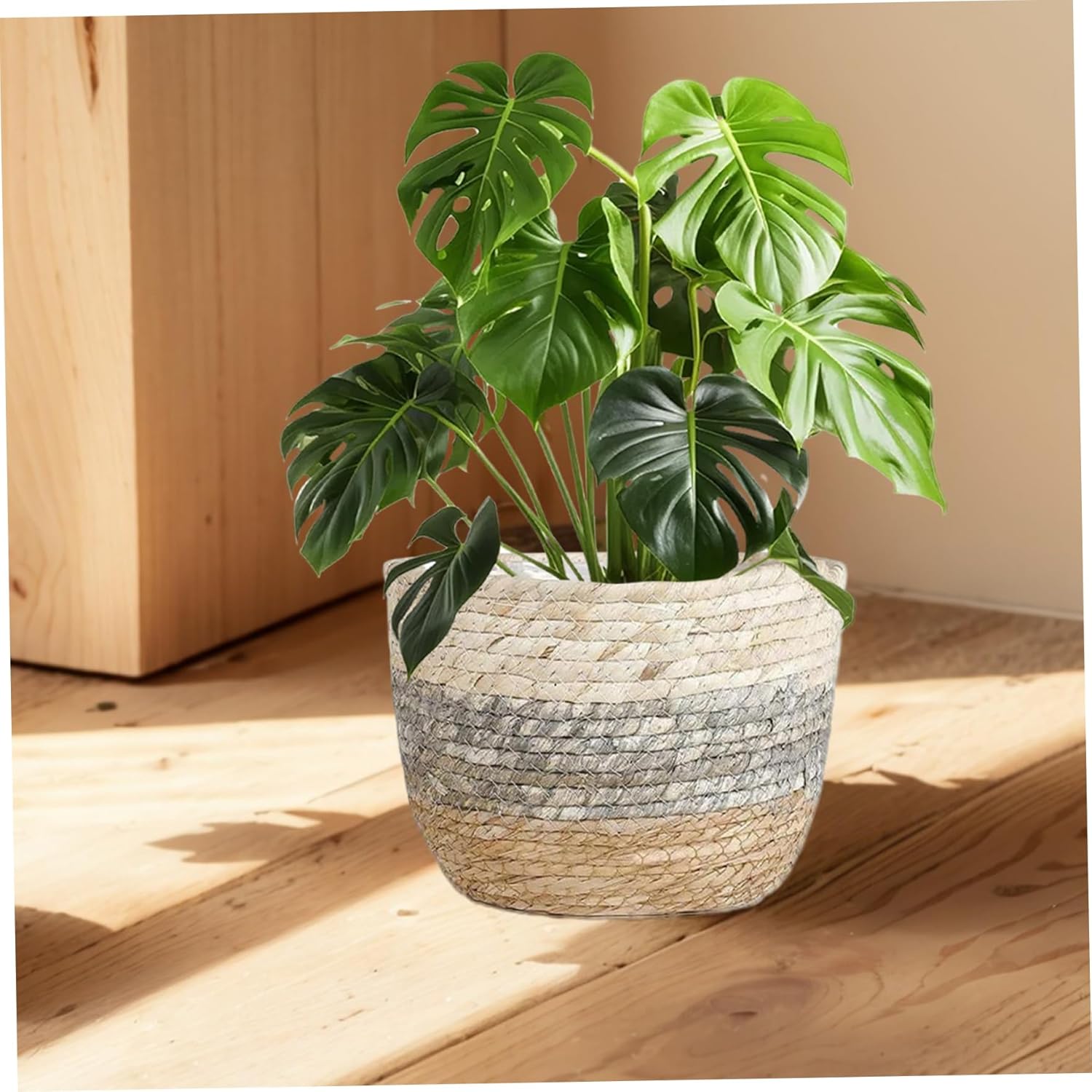 Wicker Planter Basket, 8.7 Inch Woven Plant Basket with Waterproof Inner Liner Decorative Planter Straw Flower Pot for Plants Indoor Home Decor.