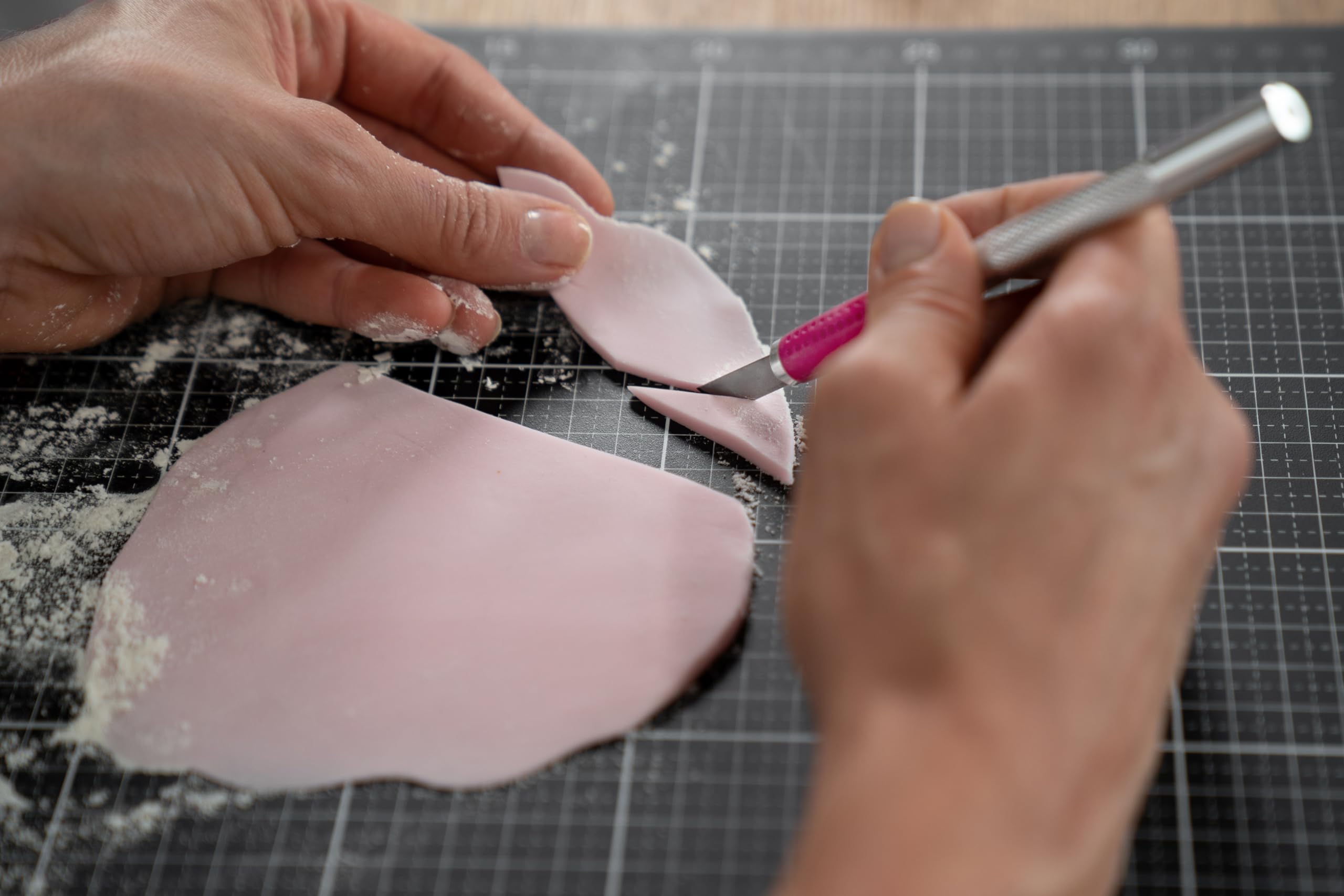 Sallys Schneidematte A3 Cutting Mat (44 x 34 cm, 3 mm dick) selbstheilende Oberfläche, beidseitig verwendbar, rutschfest, millimetergenaues Raster zum perfekten Abmessen
