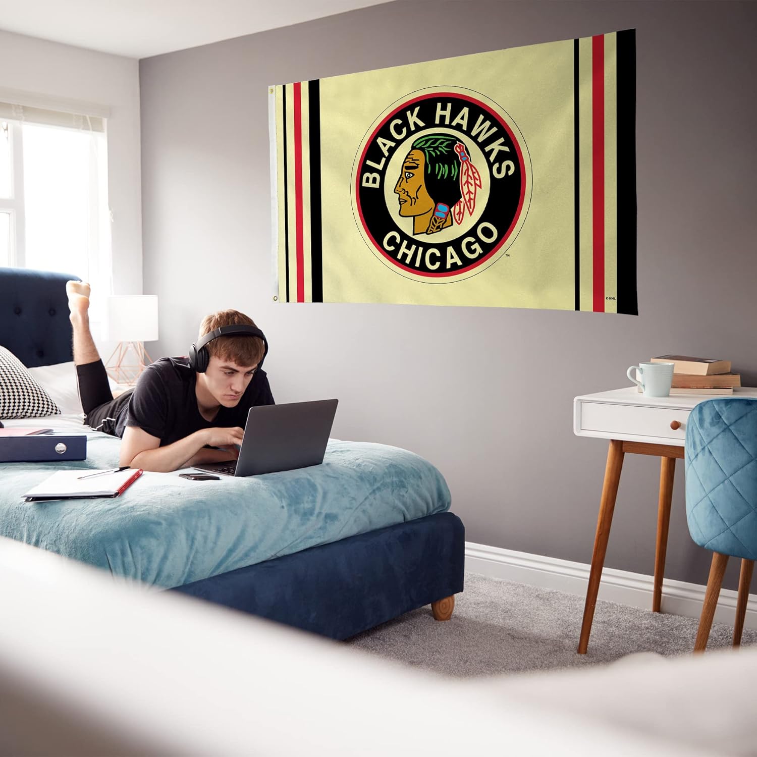 Rico Industries NHL Chicago Blackhawks WHITE 3' x 5' Banner Flag 3' x 5' Banner Flag Single Sided - Indoor or Outdoor - Home Décor