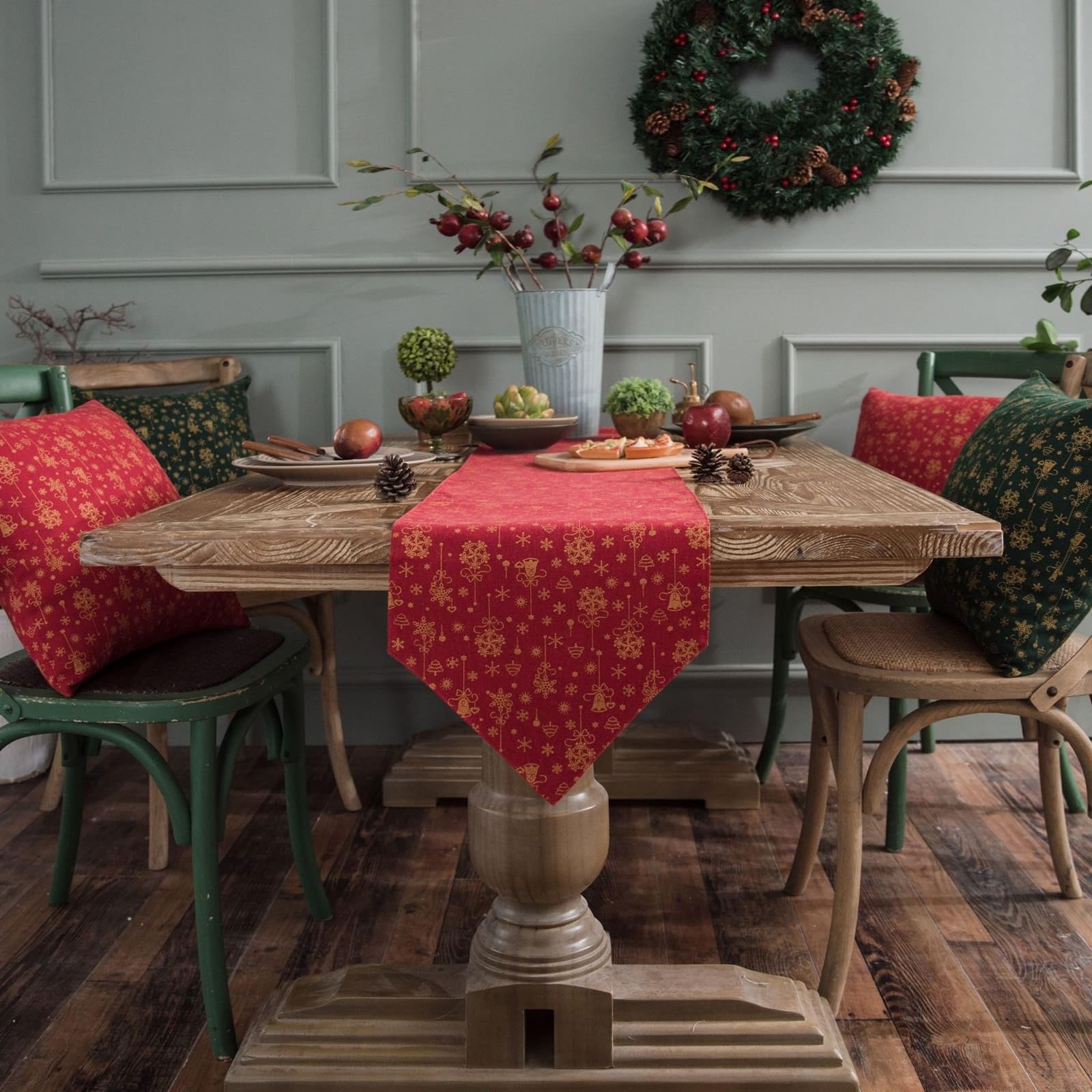 Chemin de table avec motif de Noël rouge déco cuisine 30x160cm