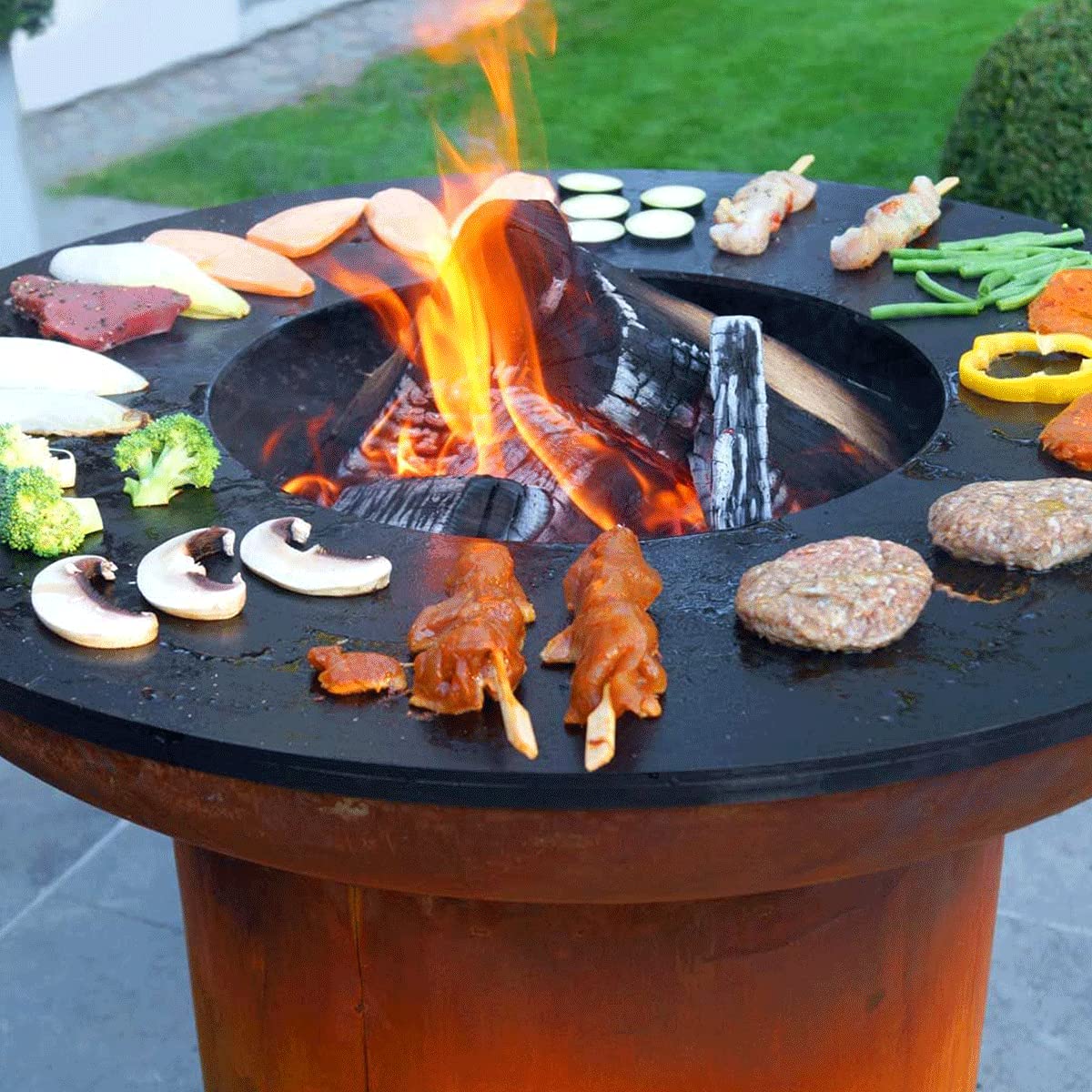BonFeu BonBiza Röst Feuerkorb für den Garten – Feuerschale Ø80 cm – Feuerstelle aus Stahl – mit Grillrost & Plancha