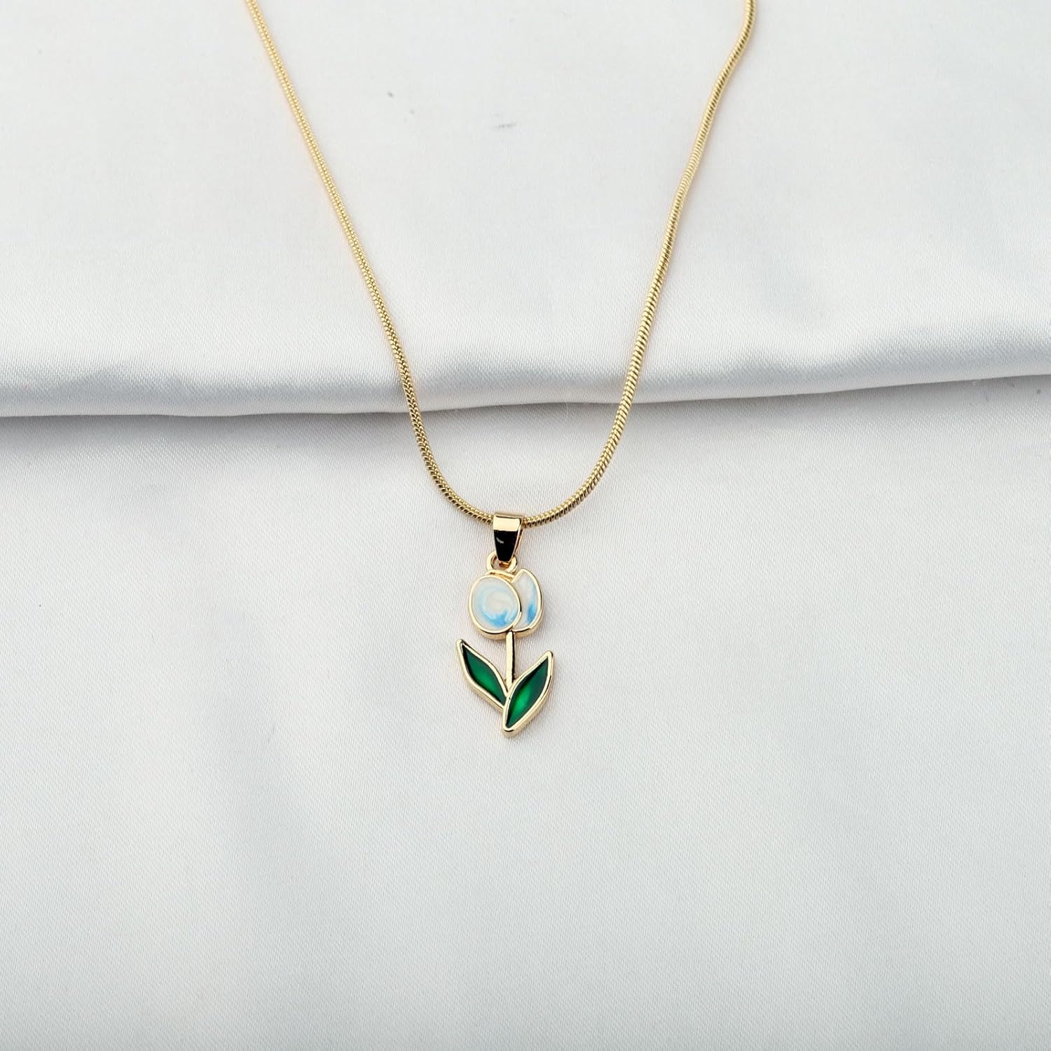 BNQL Tulip Flower Necklace - Unisex Adults Botanical Love Necklace with Tulip Pendant - Image 6