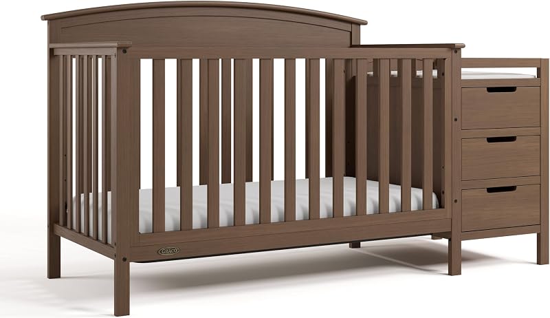Cuna y cambiador convertibles 4 en 1 Graco Benton, avellana | GREENGUARD Gold Certified, combo de cuna y cambiador para bebé, incluye cambiador resistente al agua, se convierte en cama de tamaño completo
