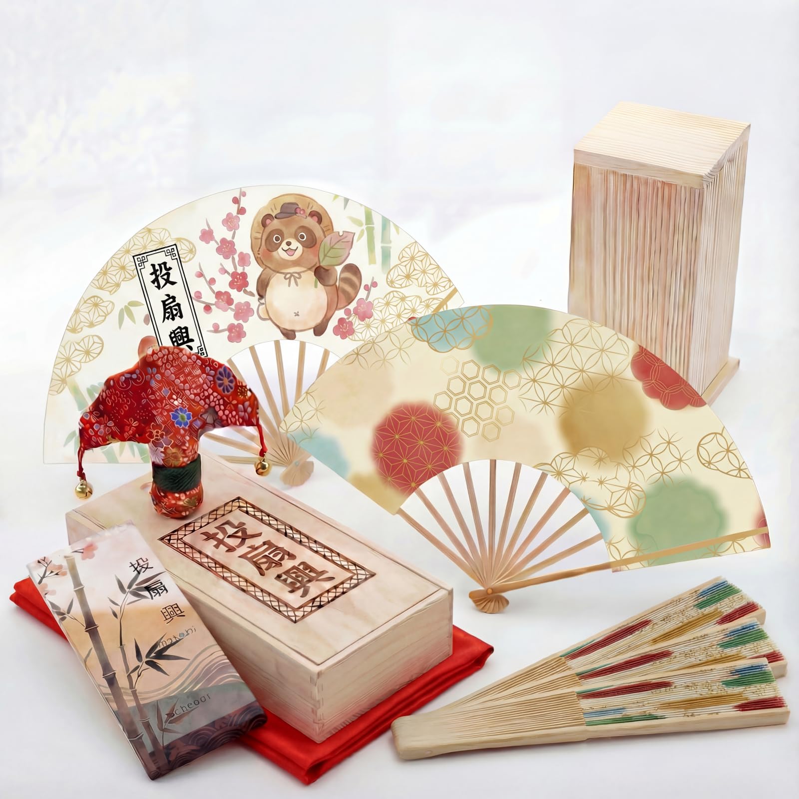 茶道具　投扇興　蝶(的) 枕(台)扇(5本)一式 7点　栞　共箱　S258TK Amazon | [Kawoly]投扇興 セット【松製枕・手書き扇子5本・蝶・敷物