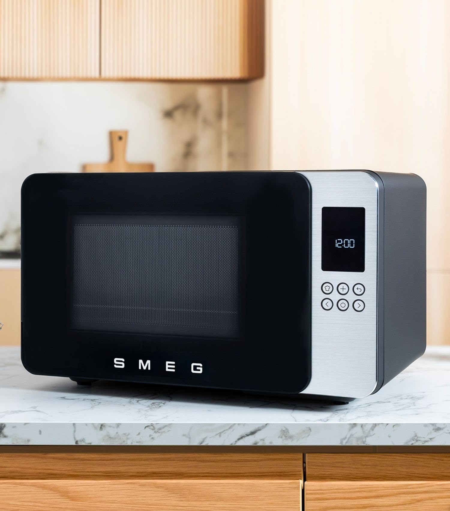 Smeg, Forno a Microonde con Grill MOC01SBMEU, 4 Funzioni e 18 Programmi Automatici, Tecnologia Inverter, Sistema di Chiusura Soft Close, Accessorio Griglia Incluso, 1900 W, Blu Tempesta Opaco