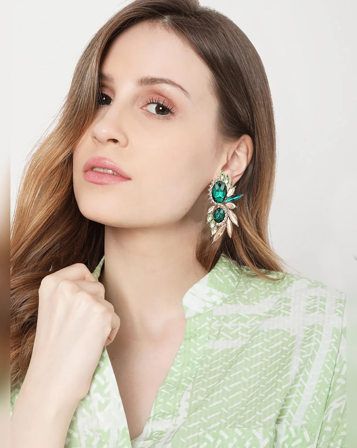 Vintage Rhinestone Statement Earrings Fancy Crystal Cluster Drop Dangle Earrings for Women - Image 4