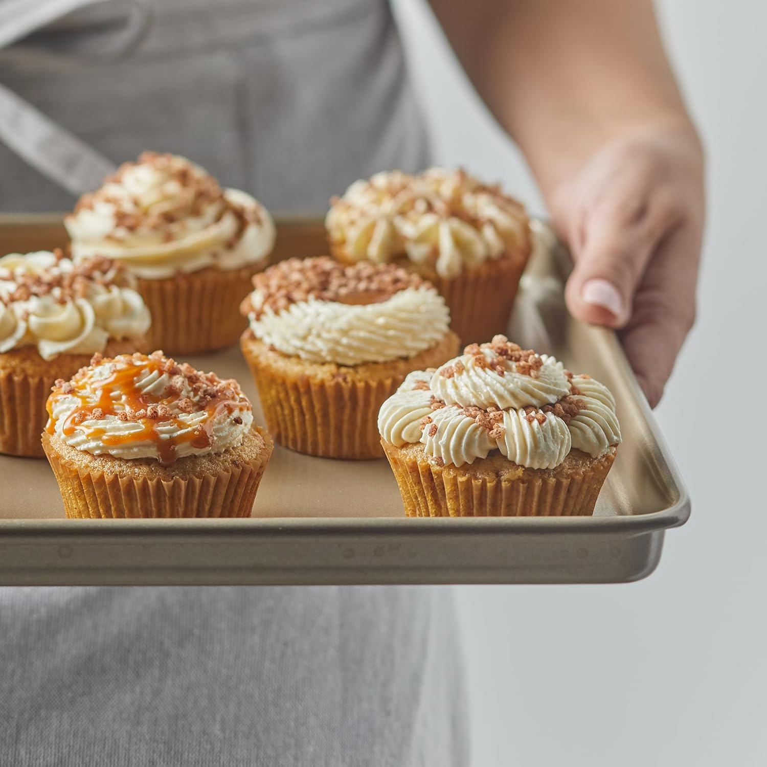 Lars Own Professional Series Cinnamon Pearl Sugar – 1-Pack, 2.5-lb Resealable Bag – Warm Spice Crunch for Baking – Oven-Safe Inclusion and Decoration