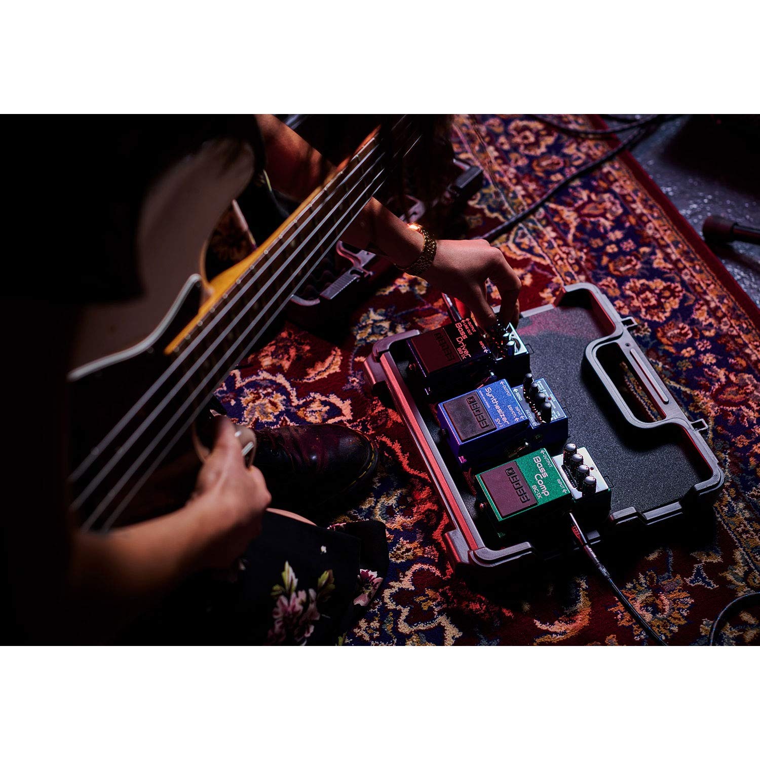 Boss BCB-30X Pedalboard für Effektgeräte + 2x keepdrum Patchkabel 30cm