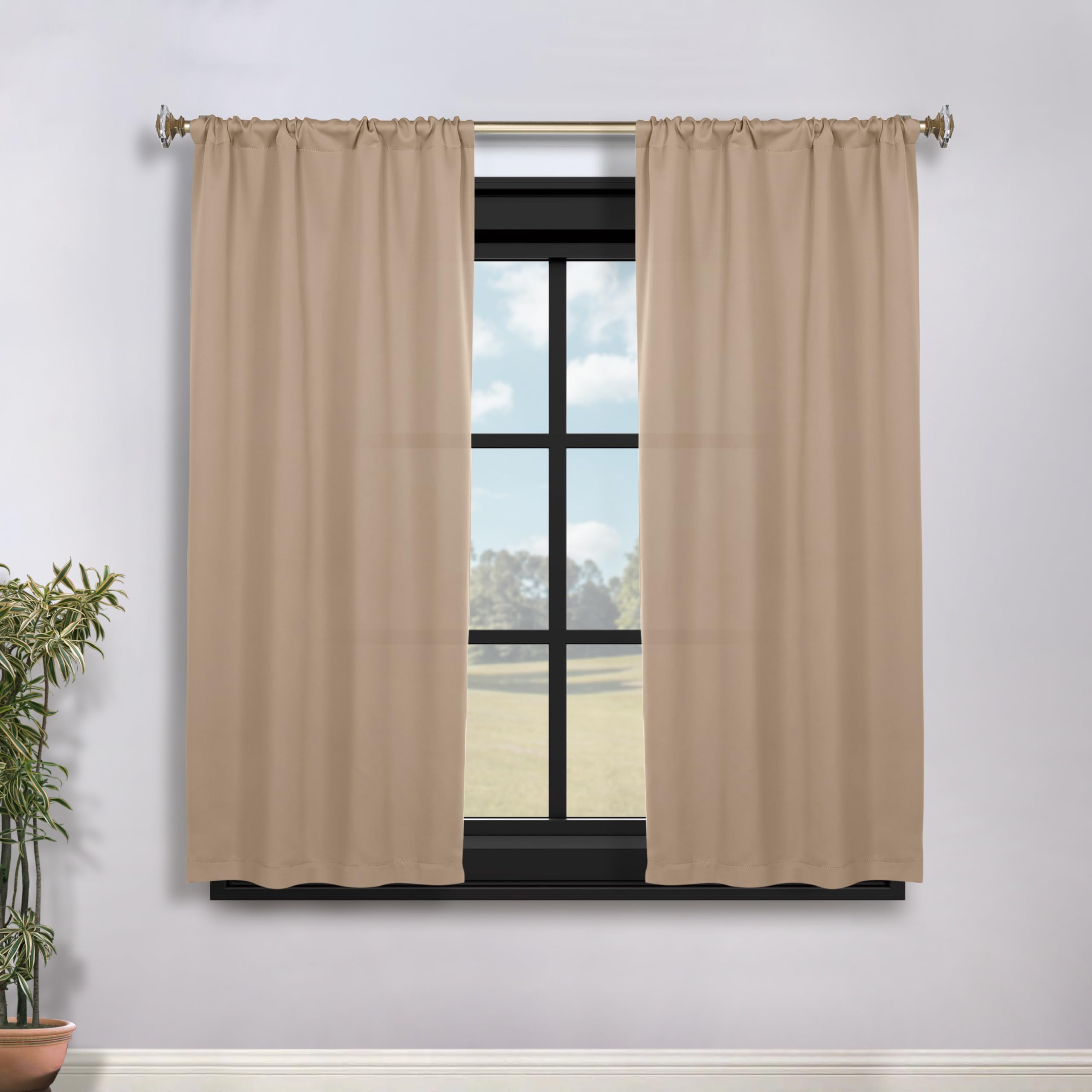 Rideaux occultants frêne fumé 160 cm pour une ambiance cocooning au salon