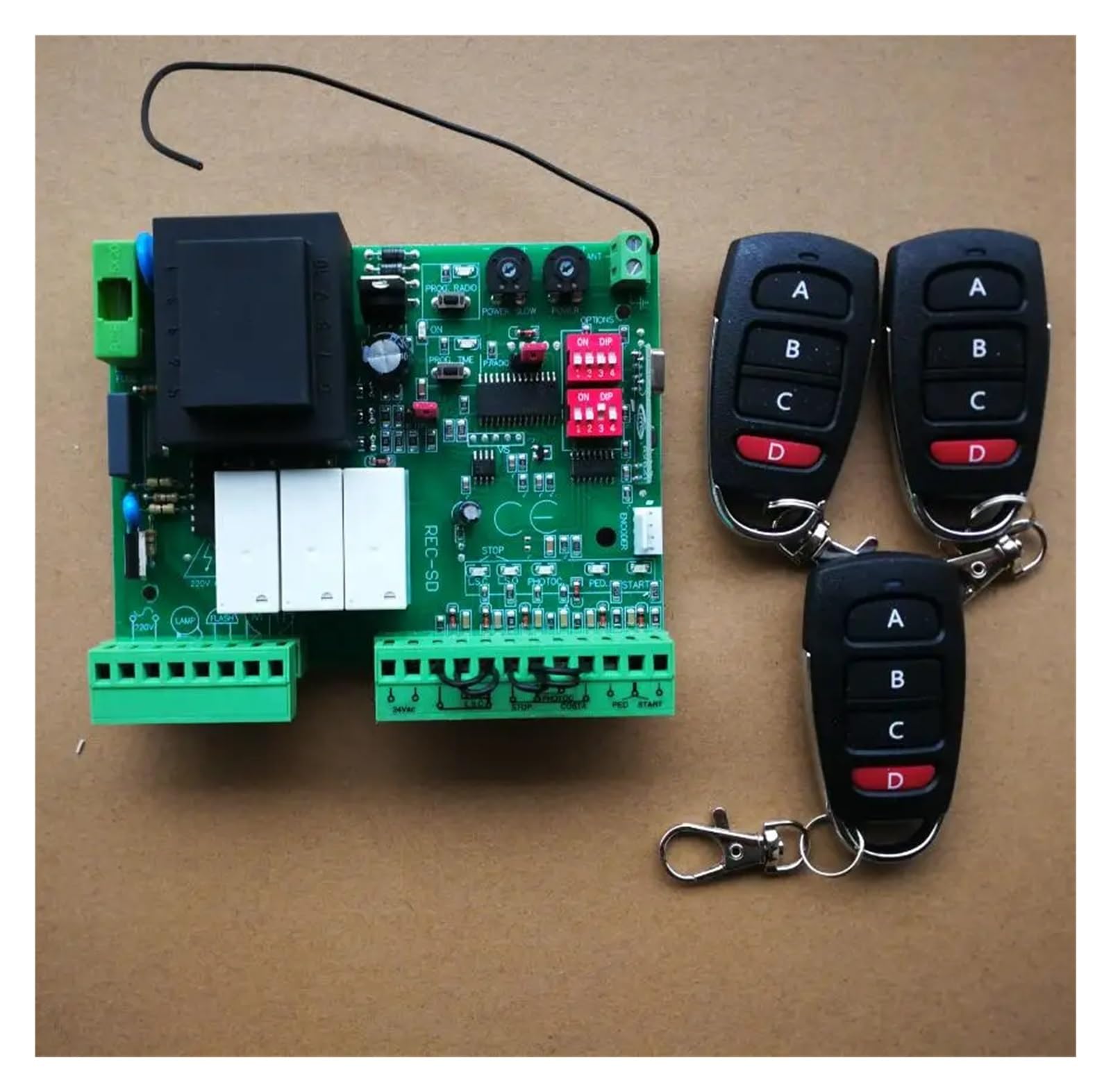 Replacement PCB Circuit Control Board for AC Sliding Gate Opener Gate Motor Controller Circuit Board Electronic Card for Sliding Gate Opener AC Model Strong Sensitivity(3 Remote)