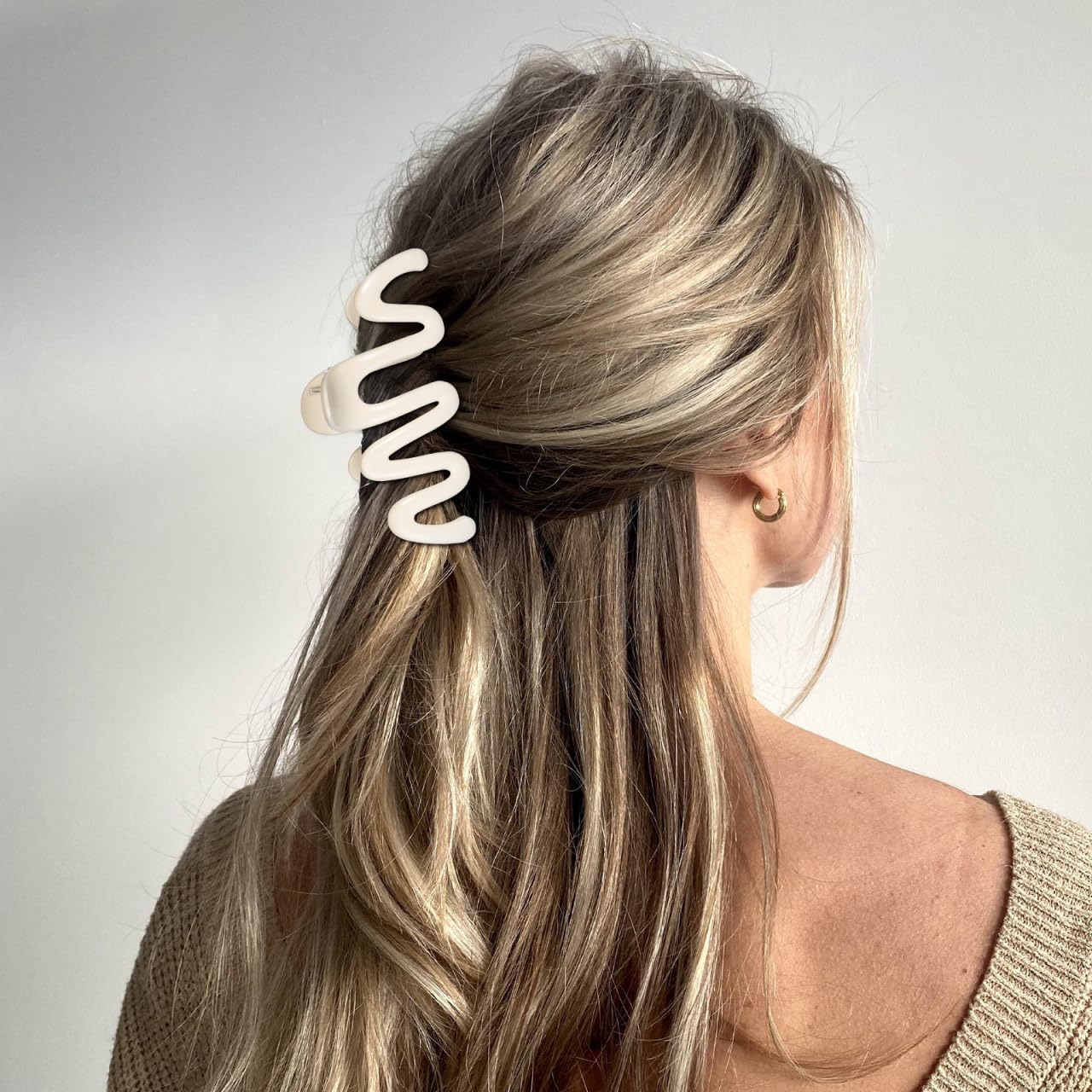 NOLITOY 8pcs Jelly Wavy Hair Clips for Women Girls - Glossy Acrylic Squiggly Hair Barrettes - Duckbill Clips for Bangs & Styling - Image 3