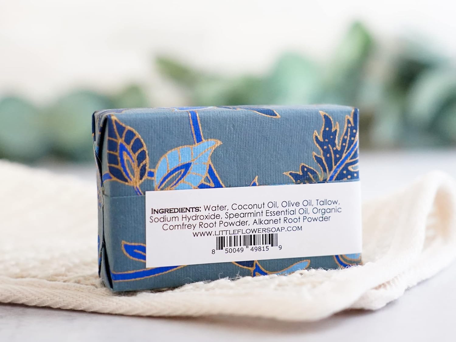 Holiday Handmade Soap Gift Set – 5 Natural Essential Oil Bar Soaps for Women or Men, Small Christmas Gift Set, Stocking Stuffer, Spa Self Care Present for Mom, Wife, Friend, Teacher