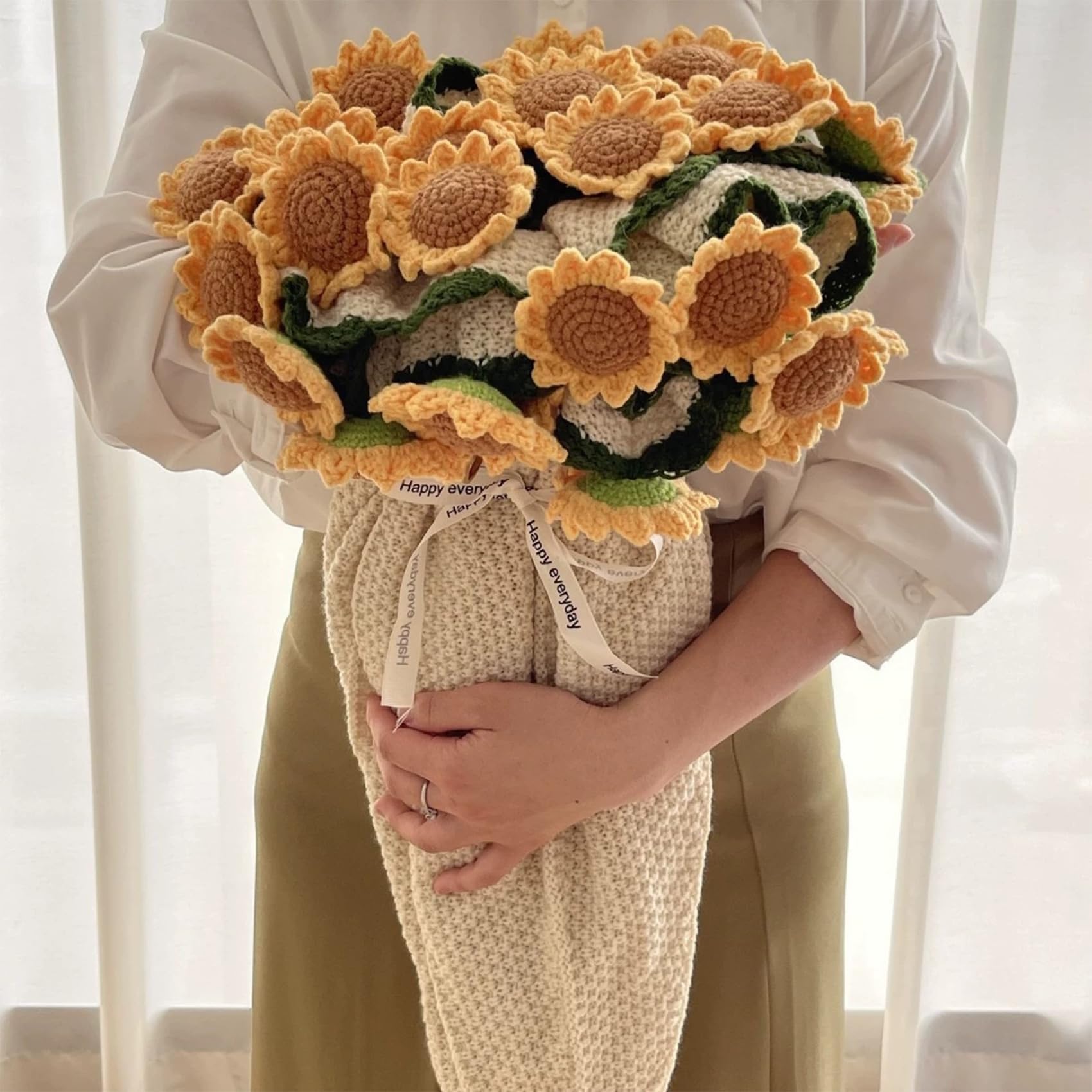 Premium Rose/Sunflower Bouquet Blanket, Handmade Crochet Flower Blanket, Bouquet Throw, Soft & Cozy, Gift for Mother's Day, Birthday, or Anniversary, Home Décor (B, 150cm/60in)