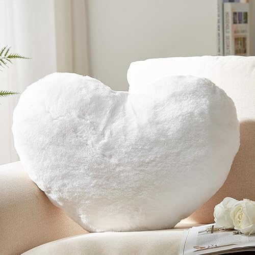 Chingcoo Coussin en forme de cœur - 40 x 35 cm - Coussin douillet - Convient pour salon, canapé, chambre à coucher - Coussin esthétique (blanc) - White 1