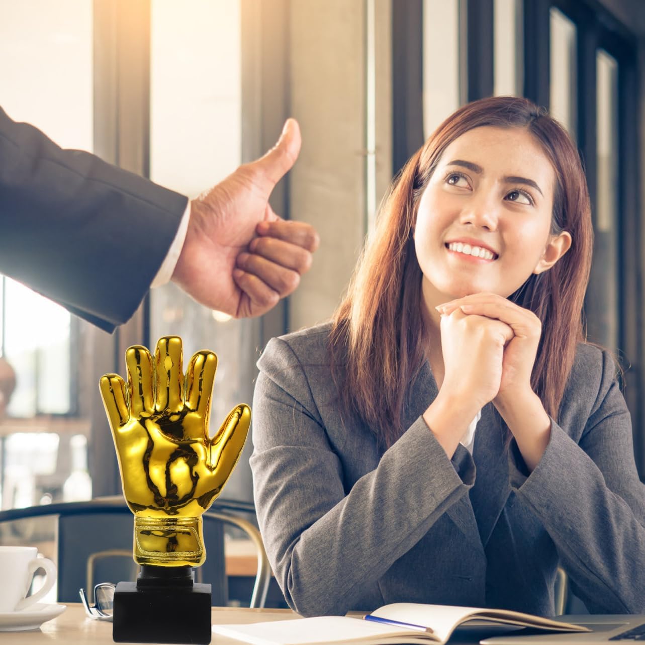 SUPVOX Goalkeeper Award Trophy Golden Resin Glove Shaped Soccer Match Prize for Office School Kindergarten Celebrations Durable Design for Lasting Recognition