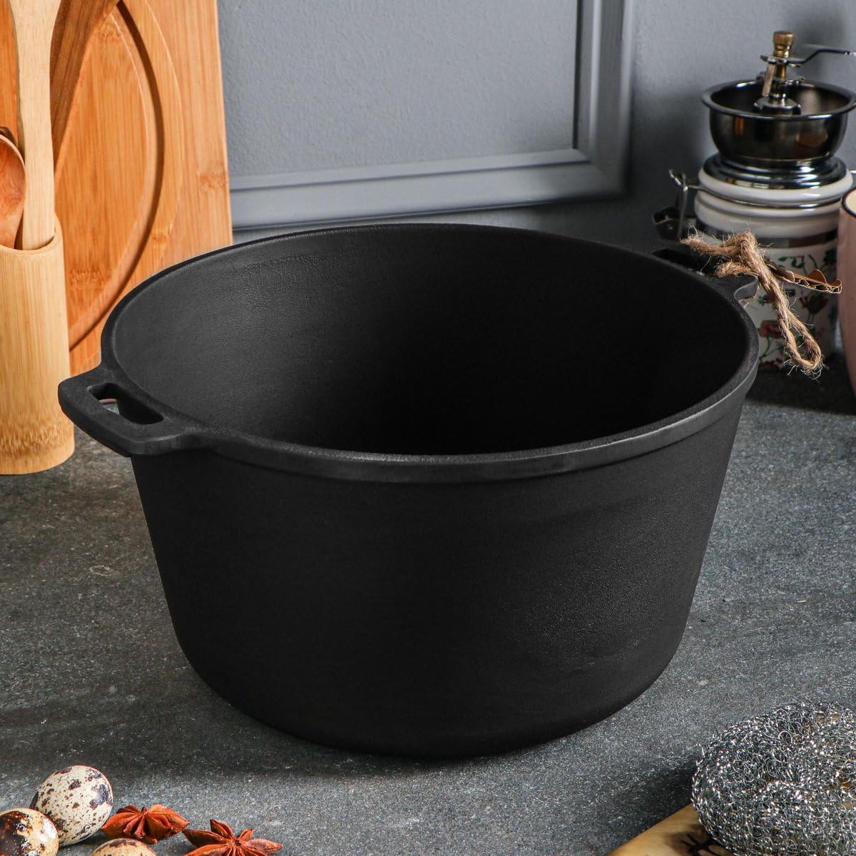 Dutch Oven in Ghisa 6 Litri – Pentola per BBQ, Camping e Fuoco – Pentola in Ghisa con Coperchio – Senza PFAS – Nera