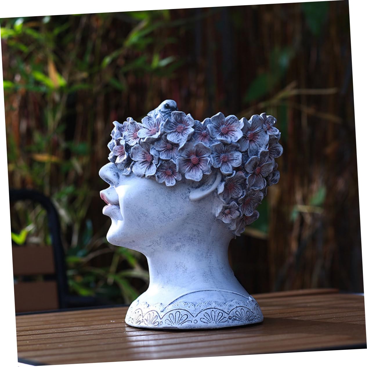 Toyvian Pot de Fleurs Solaire Visage de Jeune Fille pour Jardin et Balcon, Pot en Résine Gris Moyen, Décoration Extérieure Lumineuse et Créative, Ornement Artistique Moderne